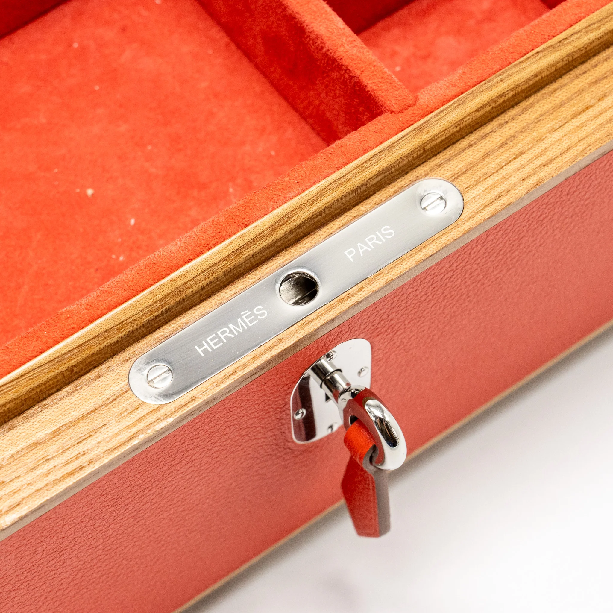 Hermes Amalthee Box, Large Model Evercolor/Velvet Lambskin Terre Battue SHW - Image 9