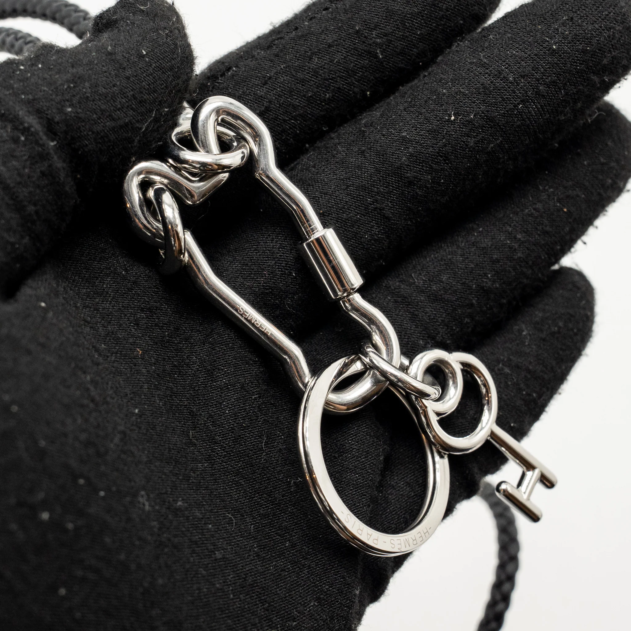 Hermes Cle Cheval Snap Hook Necklace Calfskin/Metal Black SHW - Image 2