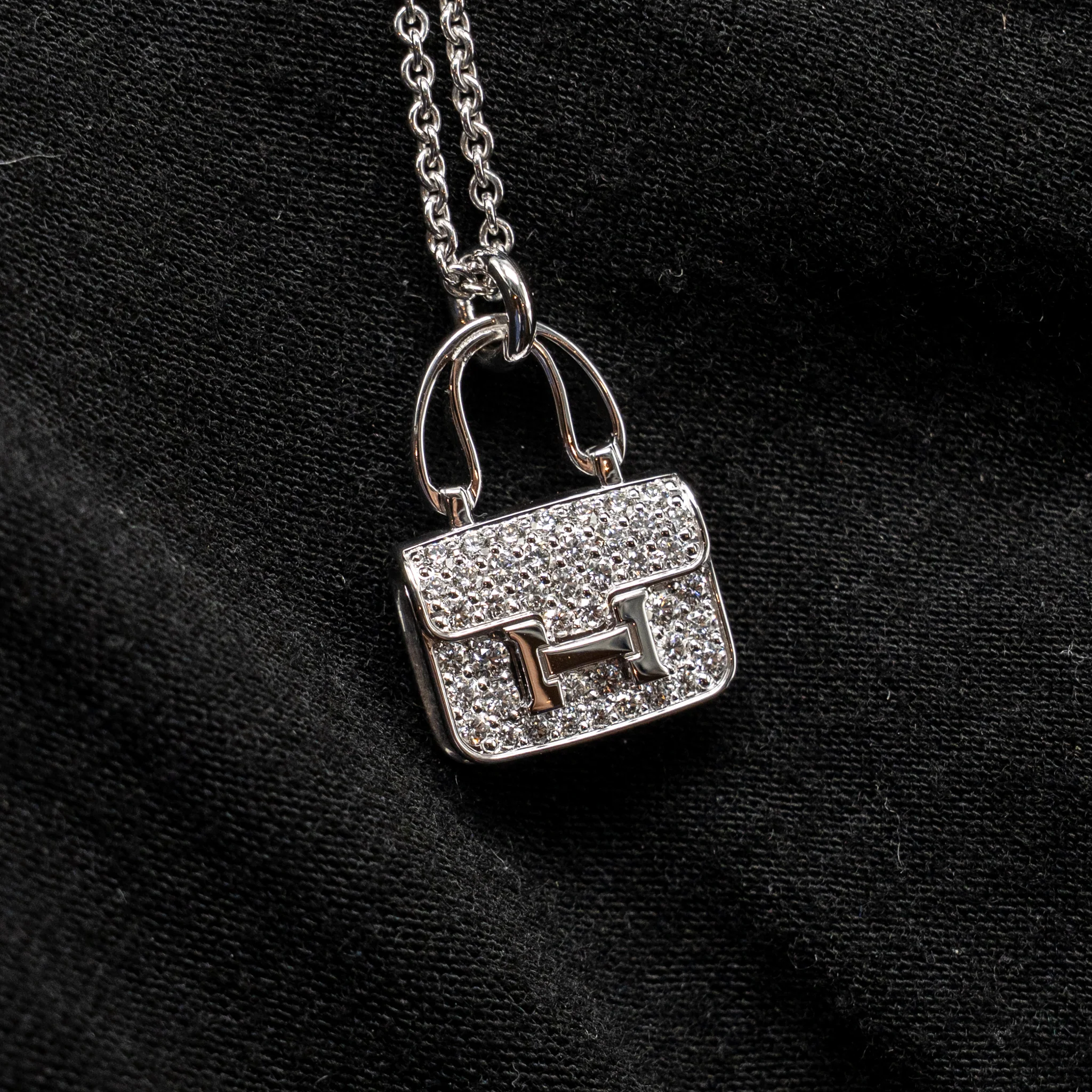 Hermes constance amulette pendant white gold with diamonds - Image 4