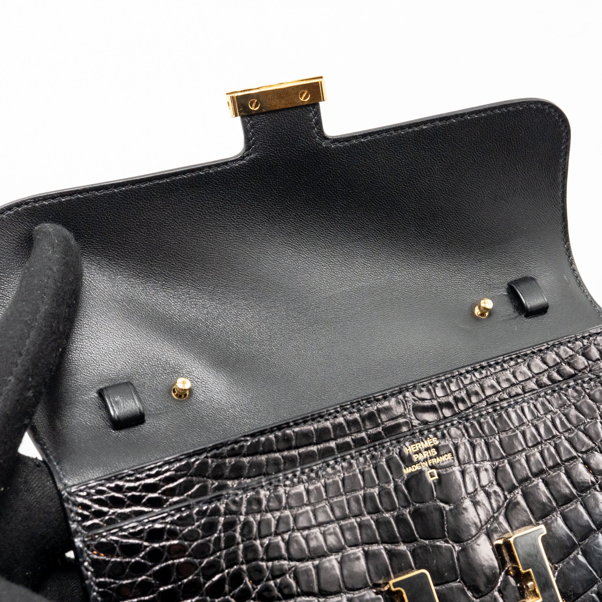 HERMES Constance To Go Alligator Mississippiensis Black with black Hardware Stamp Z - Image 14