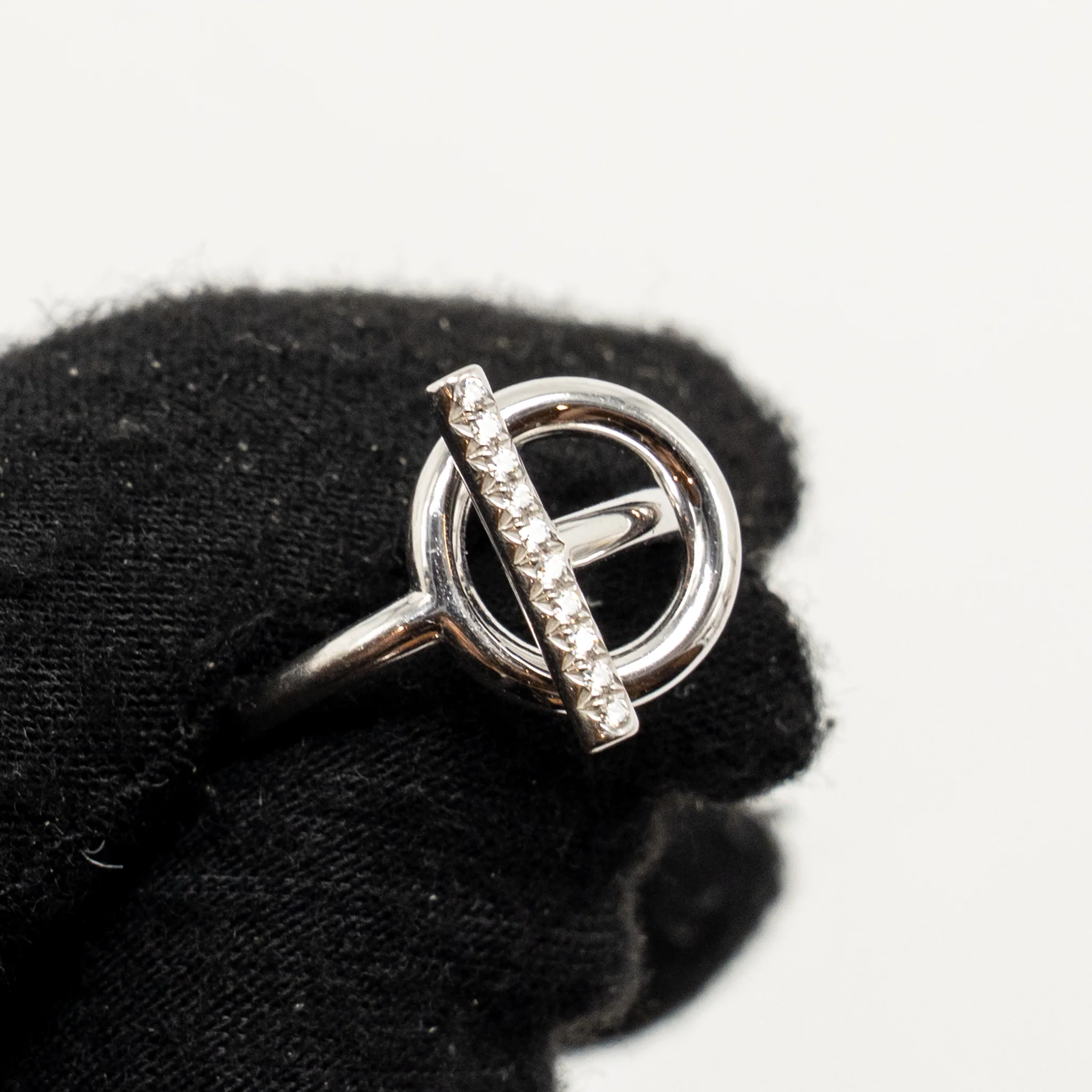 Hermes Size 49 Echappee Hermes Ring, Small Model, White Gold/Diamonds - Image 5