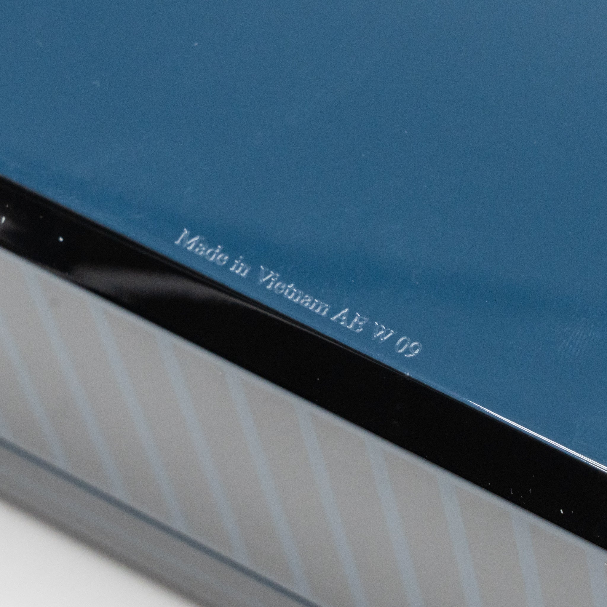 Hermes Facettes Lion Watch Box Lacquered Wood with laser engraving/Velvet Lambskin Blue Ocean - Image 8