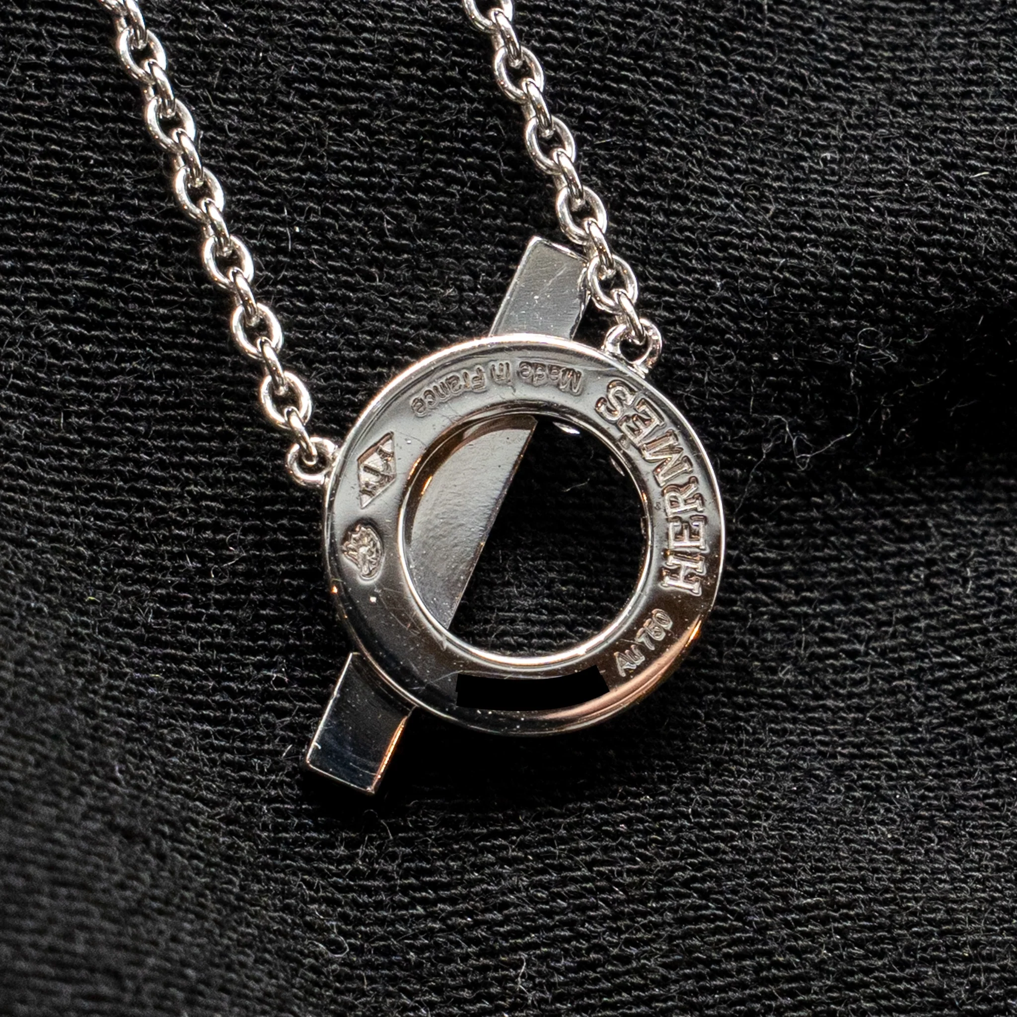 Hermes Finesse Pendant white gold diamonds - Image 5