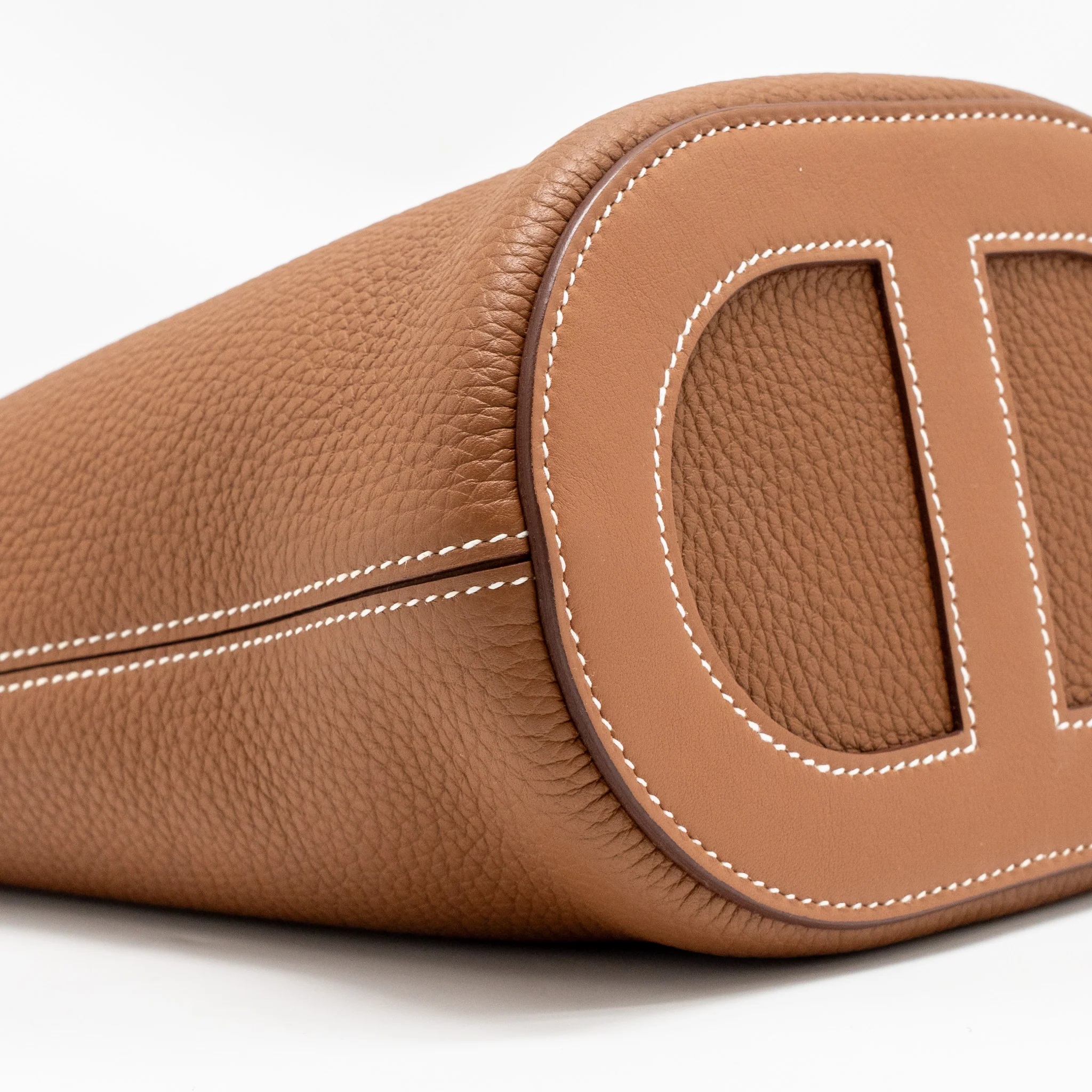Hermes In-the-Loop 18 Bag Clemence/Swift Gold GHW Stamp U - Image 6