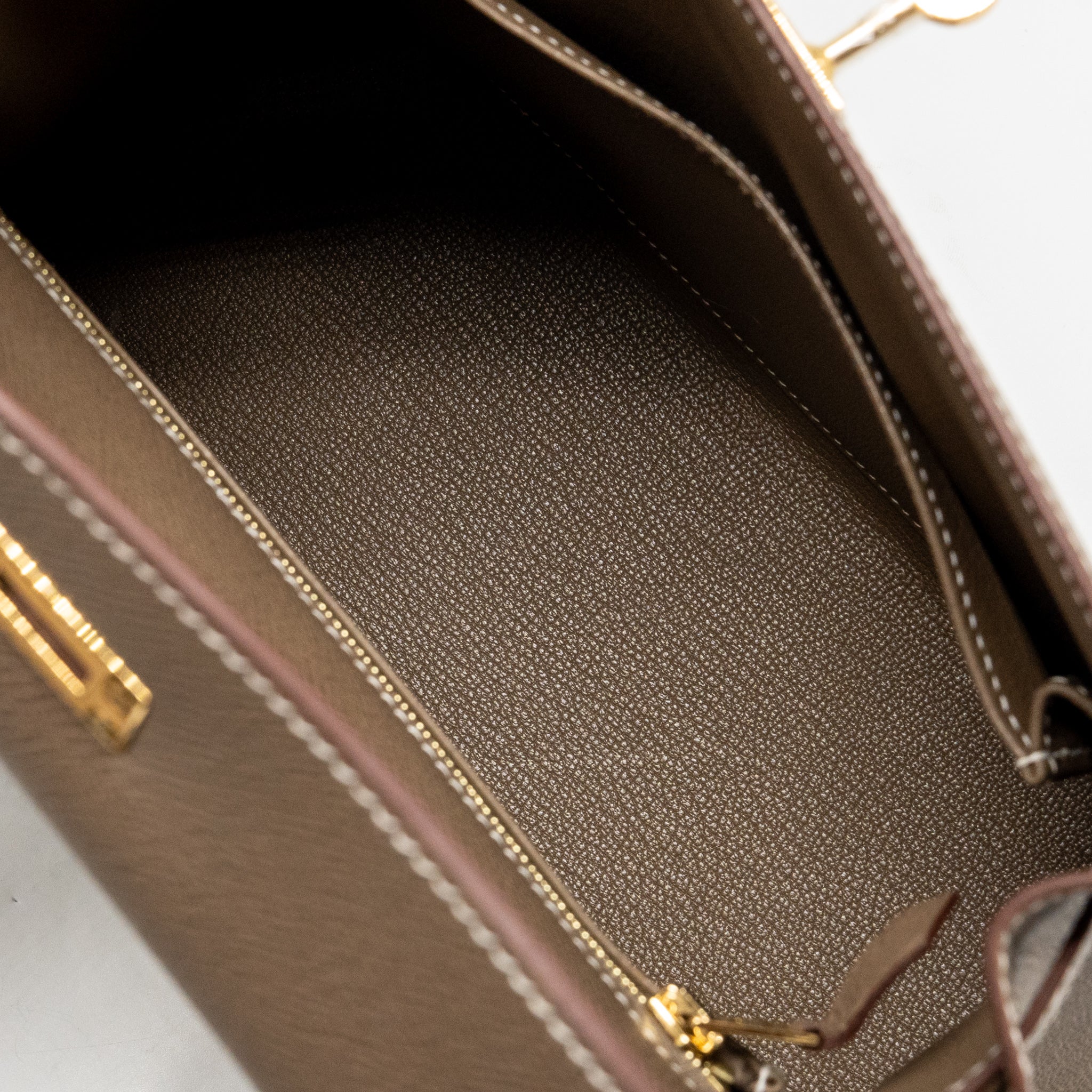 Hermes Kelly 25 Epsom Etoupe GHW Stamp U - Image 17