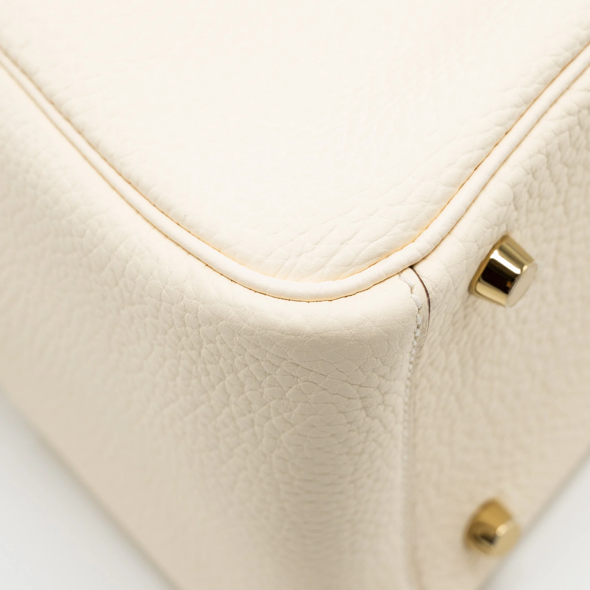 HERMES Lindy 26 Clemence Nata GHW Stamp W - Image 10