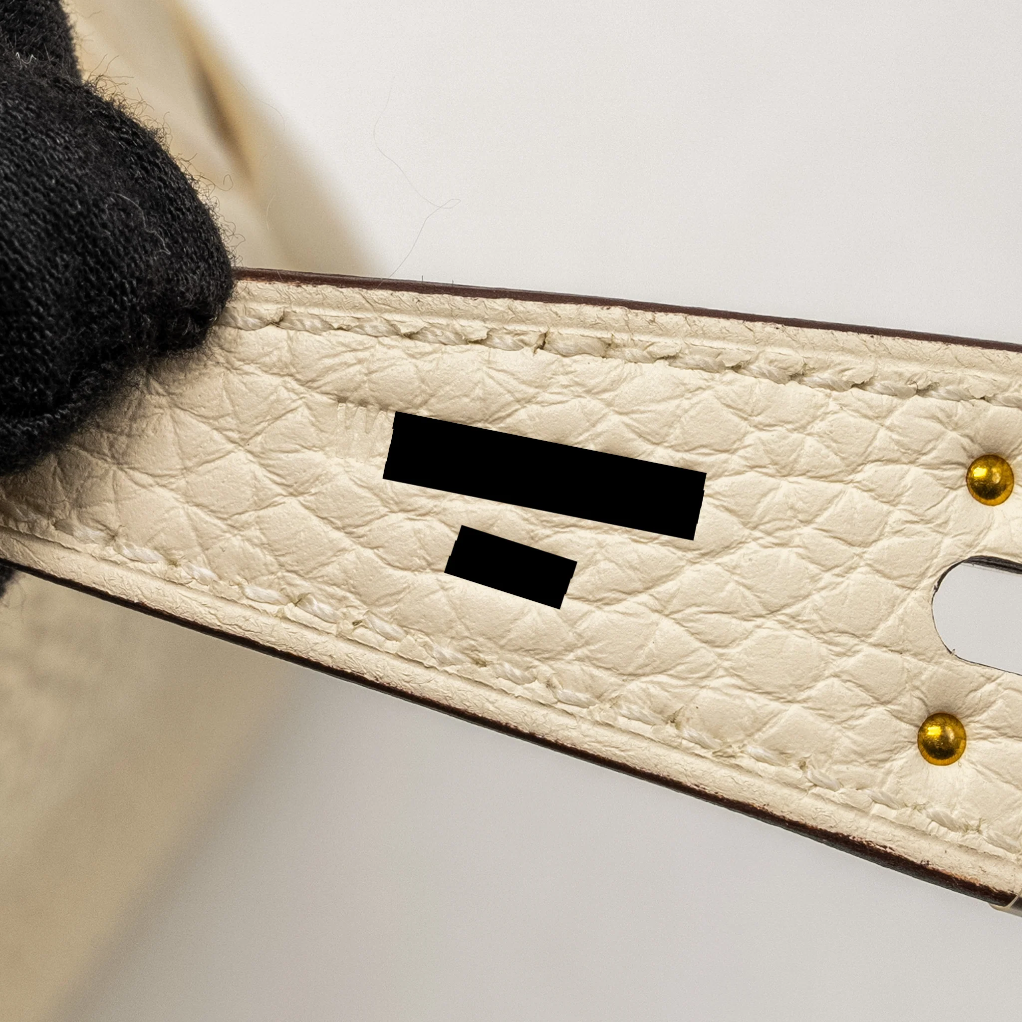 HERMES Lindy 26 Clemence Nata GHW Stamp W - Image 18