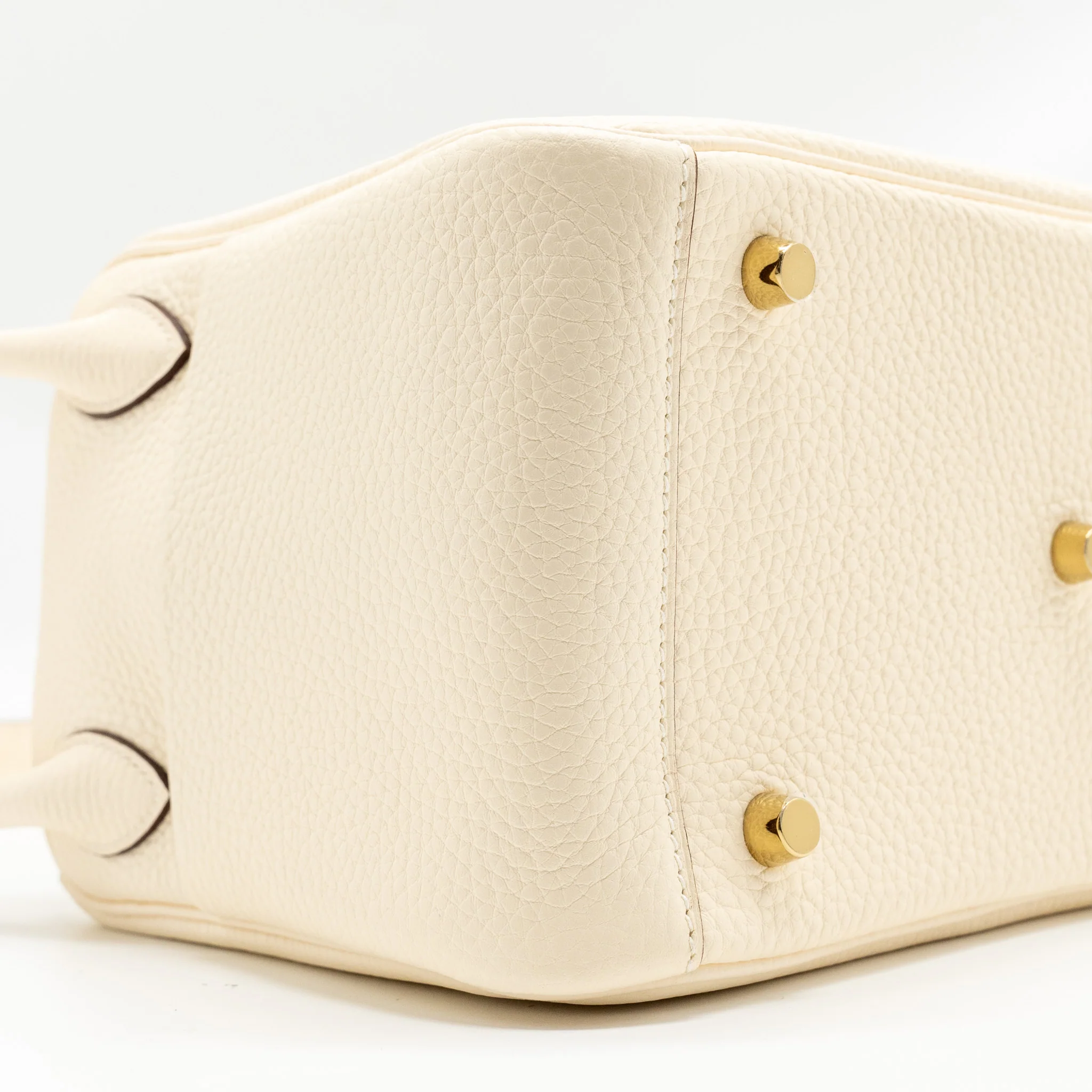 HERMES Lindy 26 Clemence Nata GHW Stamp W - Image 7