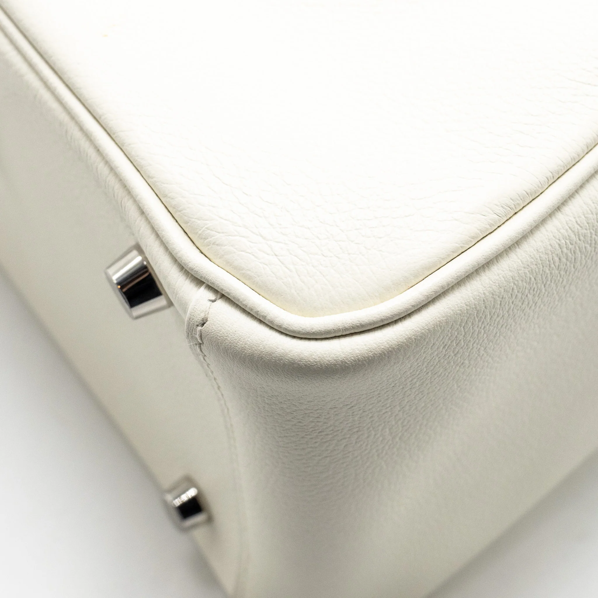 Hermes Lindy26 Evercolor Blanc SHW Stamp Z - Image 9