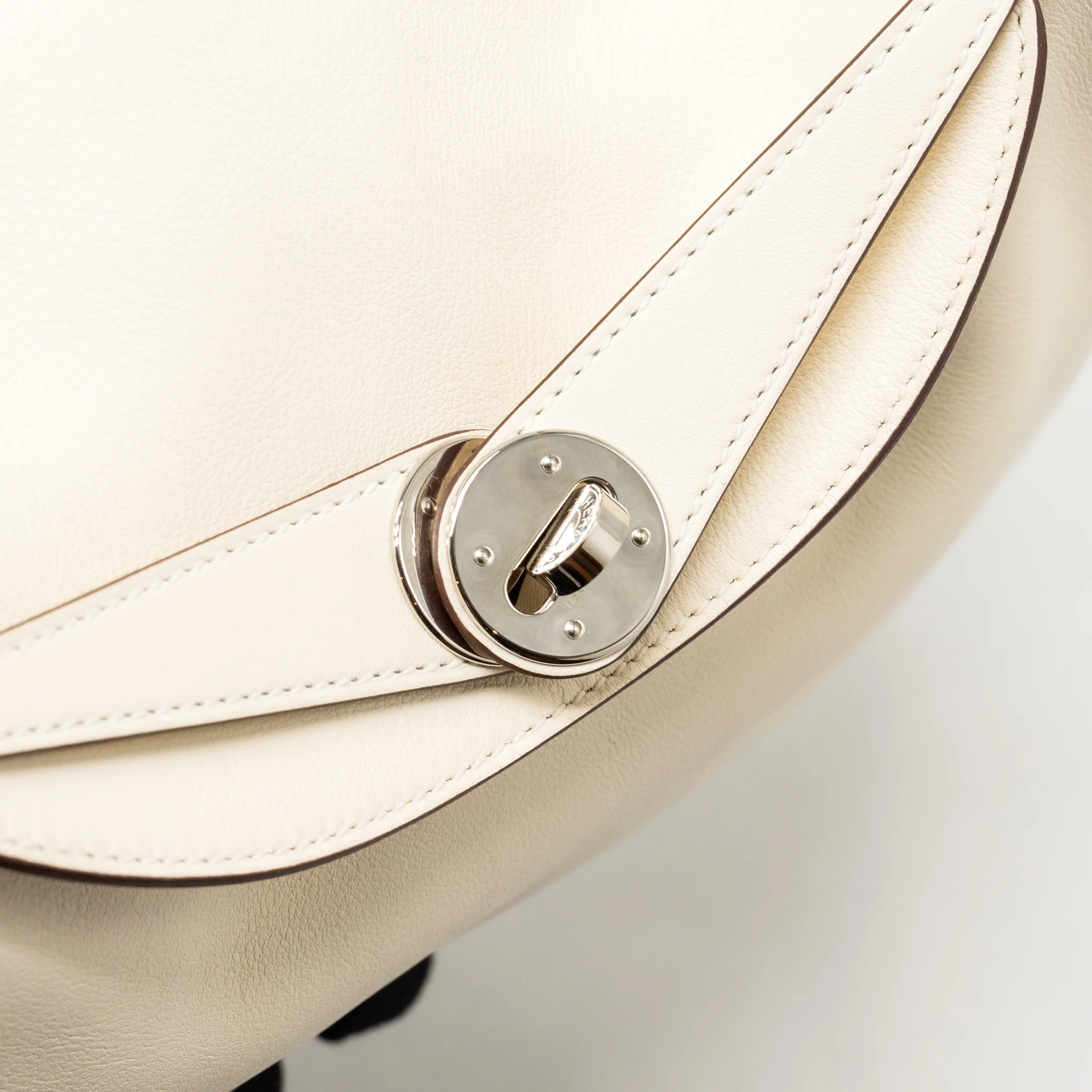 Hermes Lindy 26 Swift Nata/Sesame SHW Stamp Z - Image 14