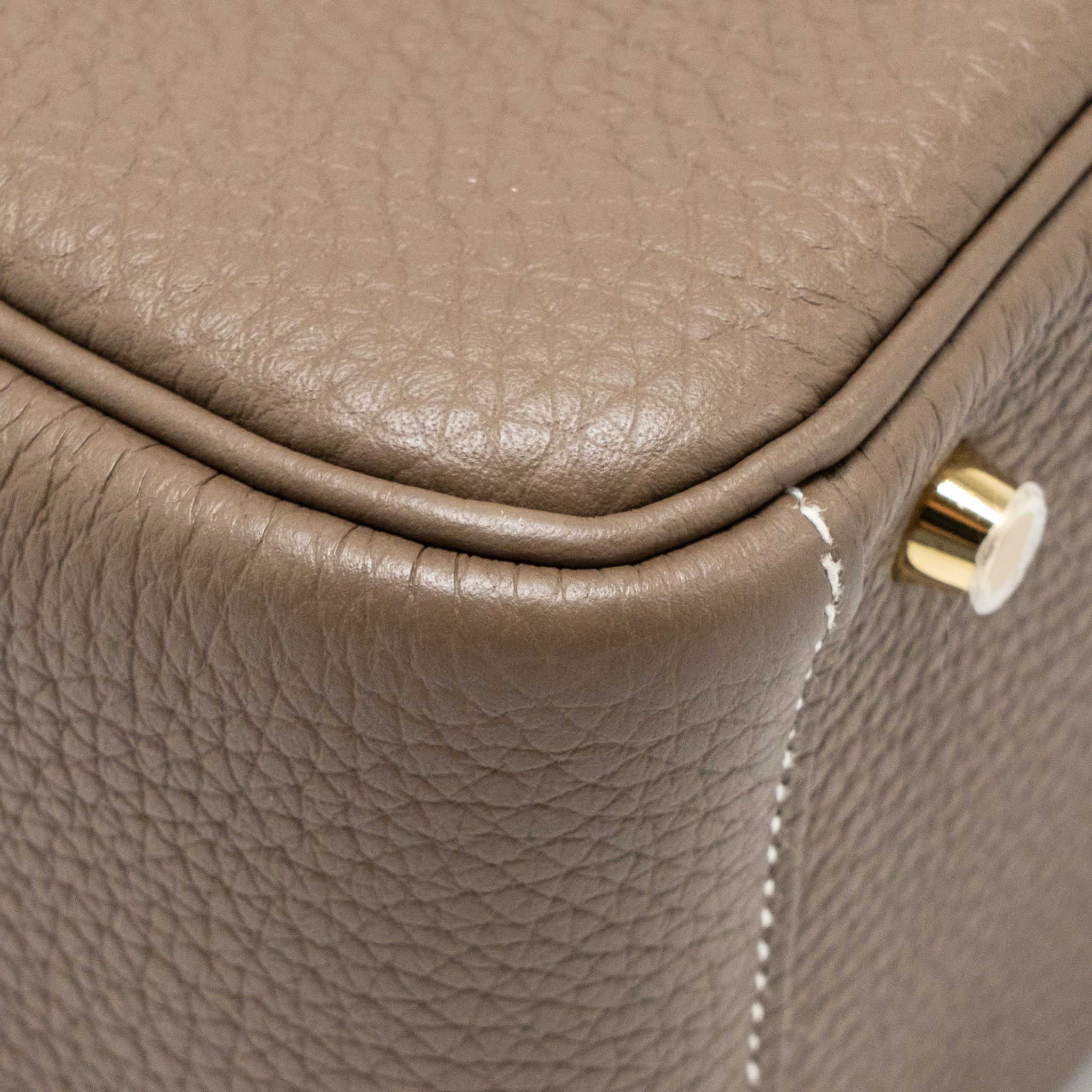 Hermes mini lindy clemence etoupe GHW stamp U - Image 9