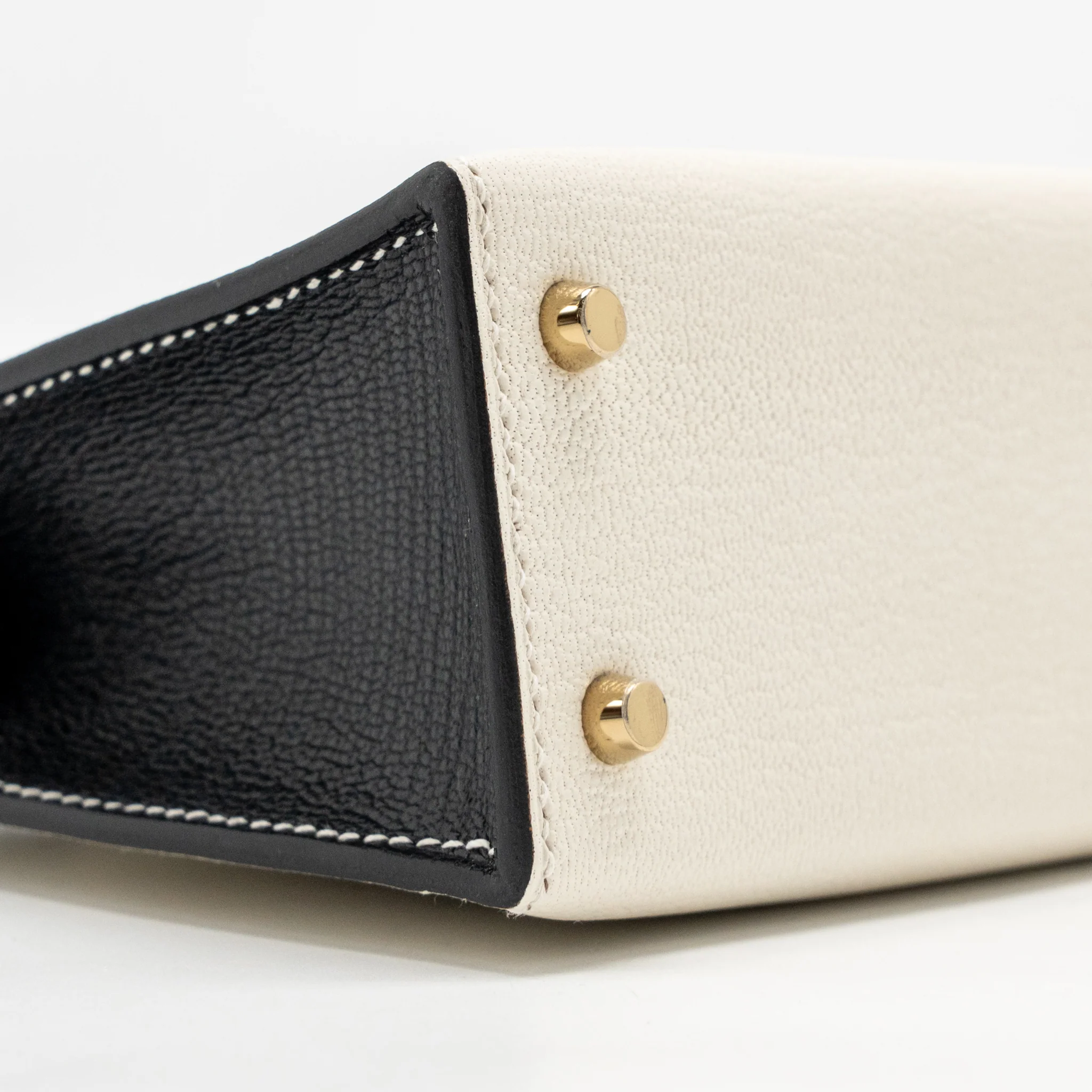 Hermes mini kelly II special order chèvre Mysore nata/black LGHW stamp K - Image 7