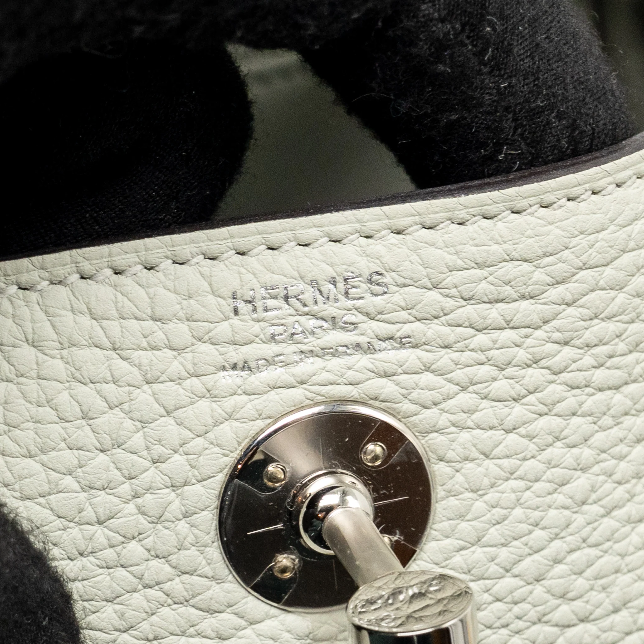 Hermes Mini Lindy Clemence Gris Neve SHW stamp B - Image 14