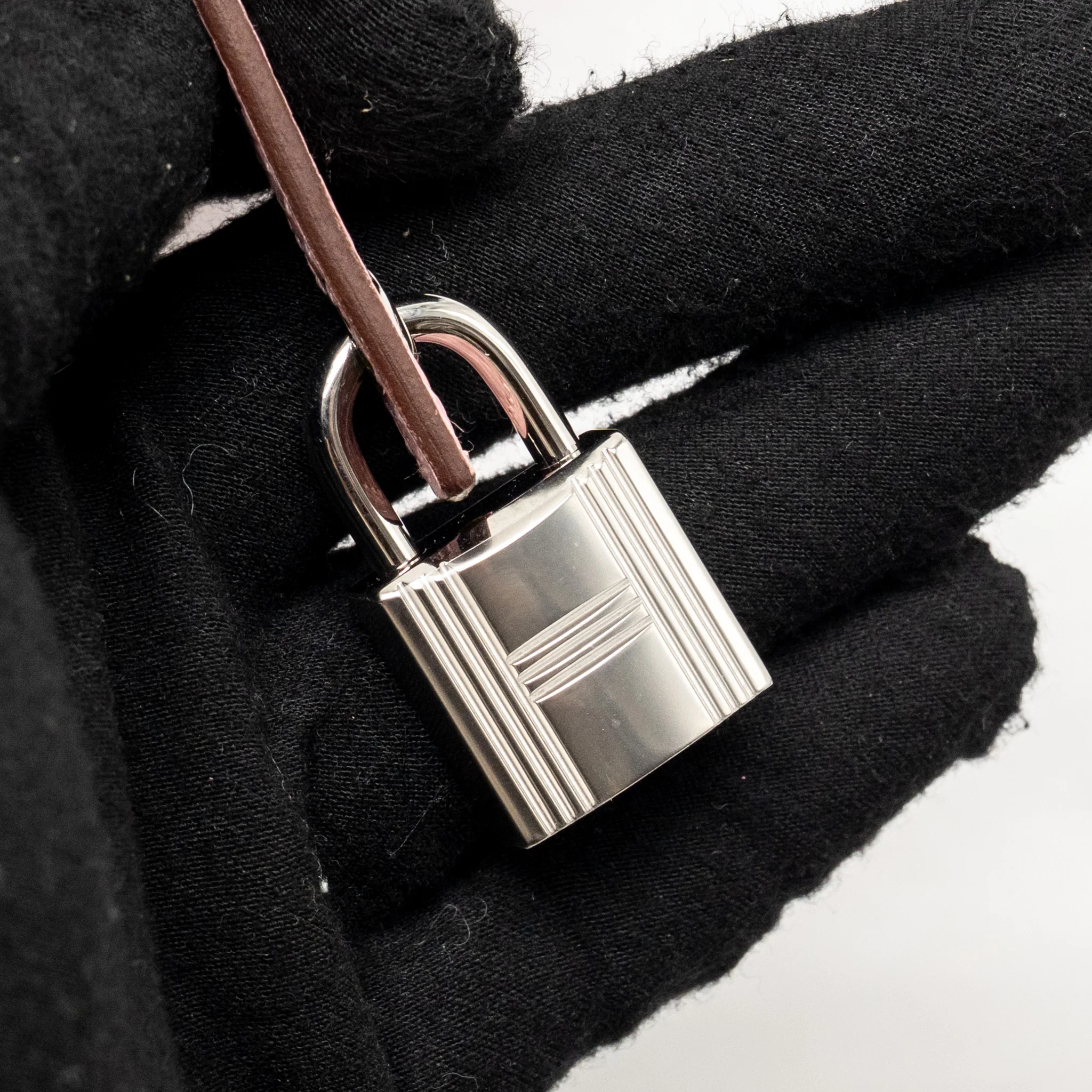Hermes Picotin 18 Lock Bag Clemence 3Q Rose Sakura SHW Stamp B - Image 15