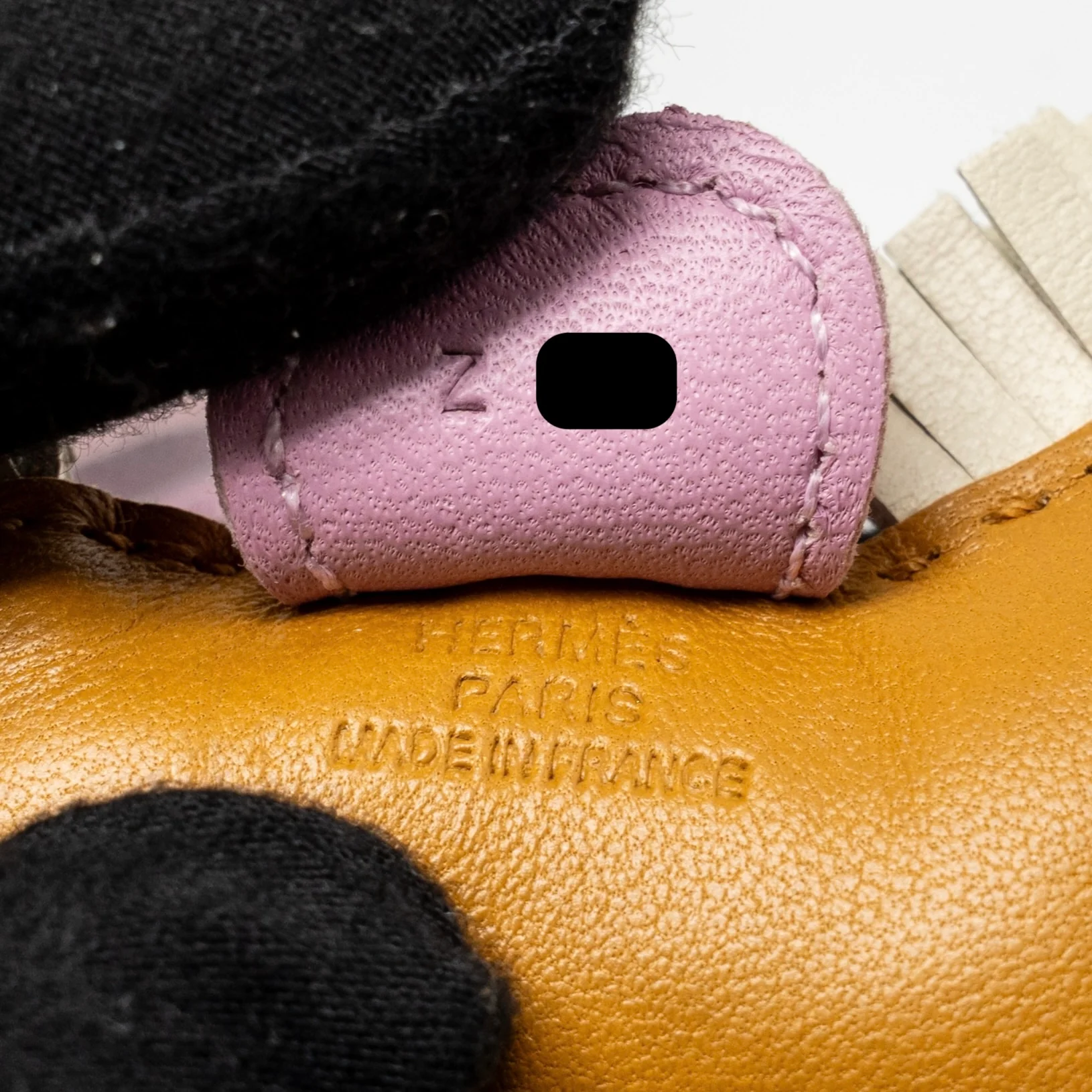 Hermes rodeo pm bag charm sesame/craie/mauve stamp Z - Image 3