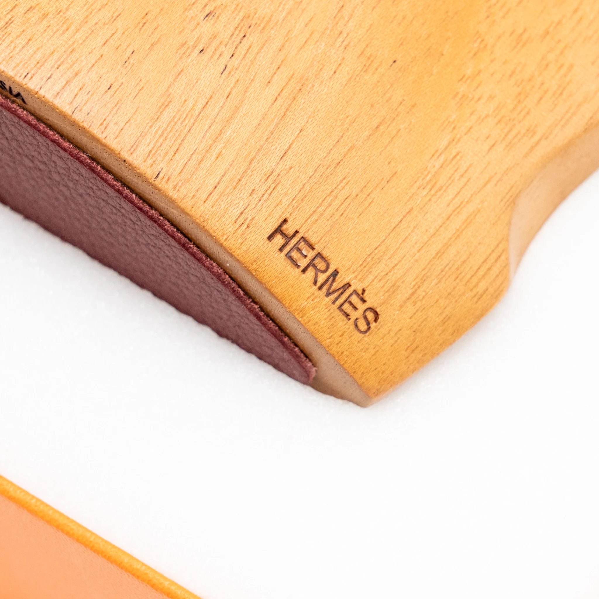 Hermes Samarcande Paperweight Solid Natural Mahogany/Smooth Taurillon Leather Naturel - Image 7