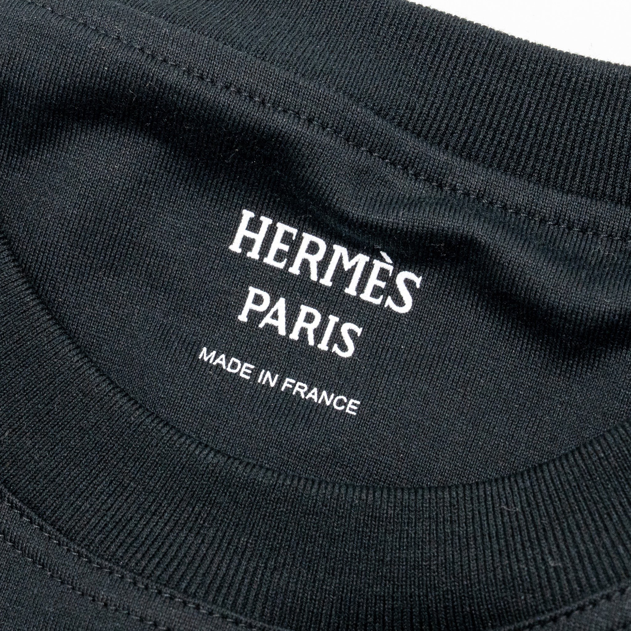 Hermes Size 32 Embroidered Pocket T-Shirt Cotton Black - Image 5