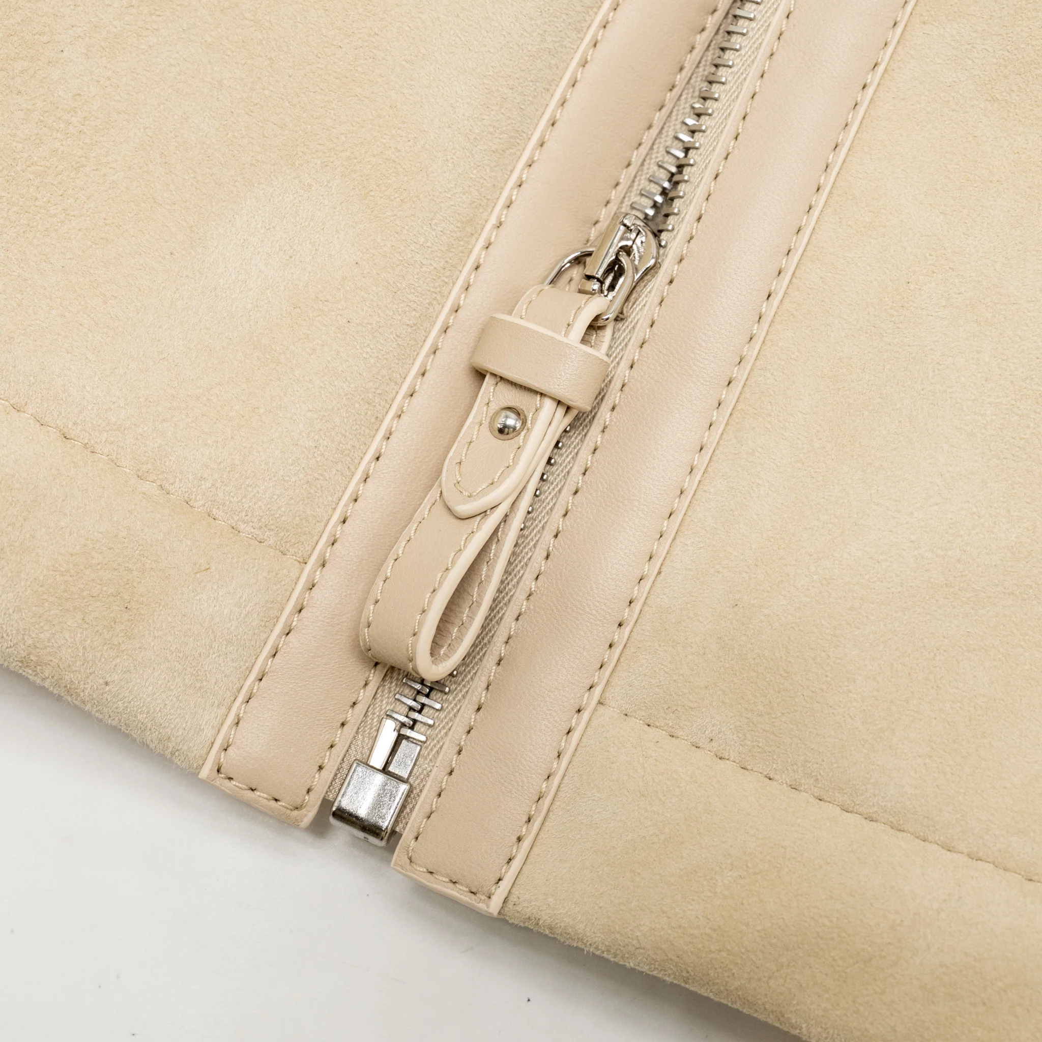 Hermes Size 38 Bomber Jacket Dyed Lambskin Blanc/Coquille SHW - Image 4