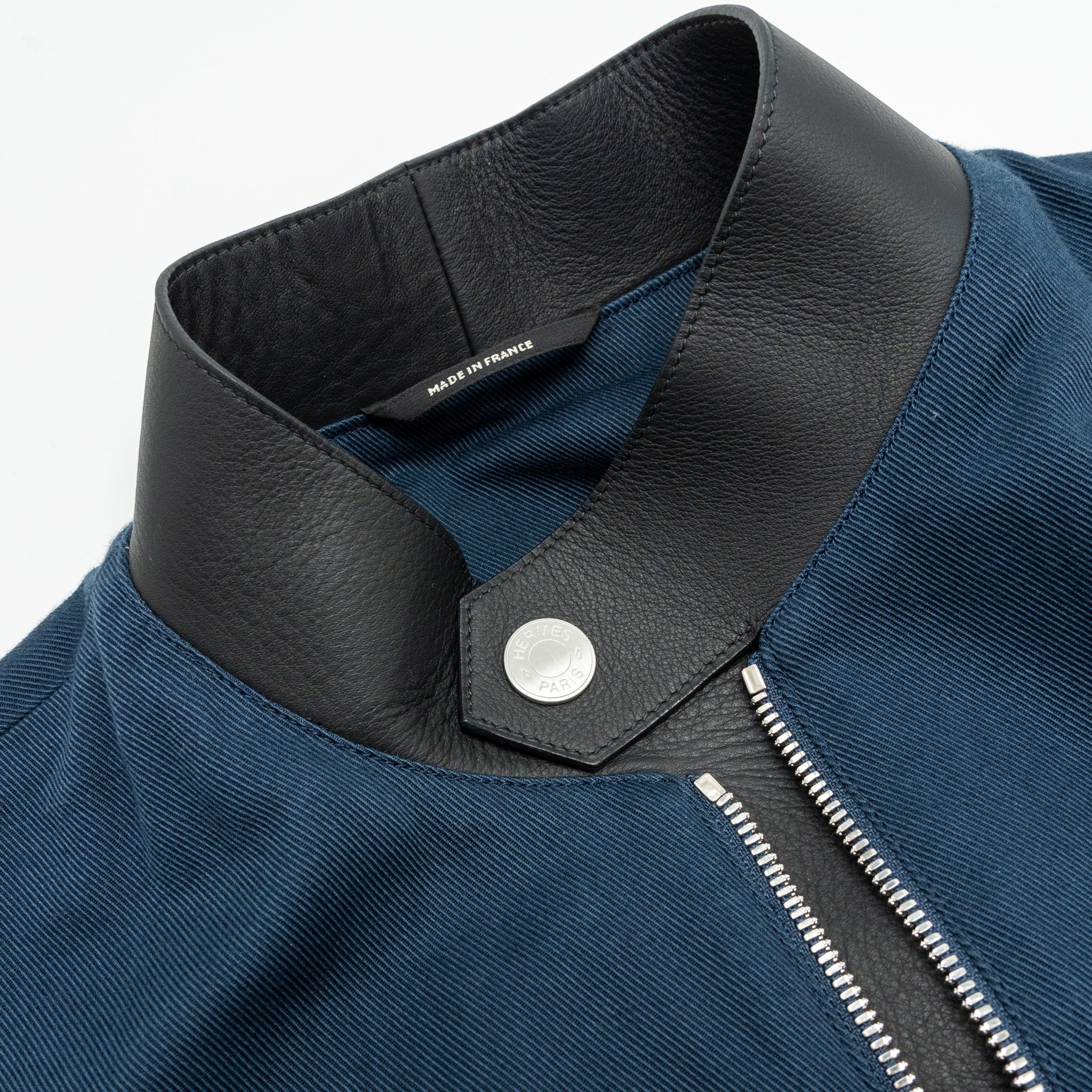 Hermes size 46 jacket with leather detail navy / black - Image 4