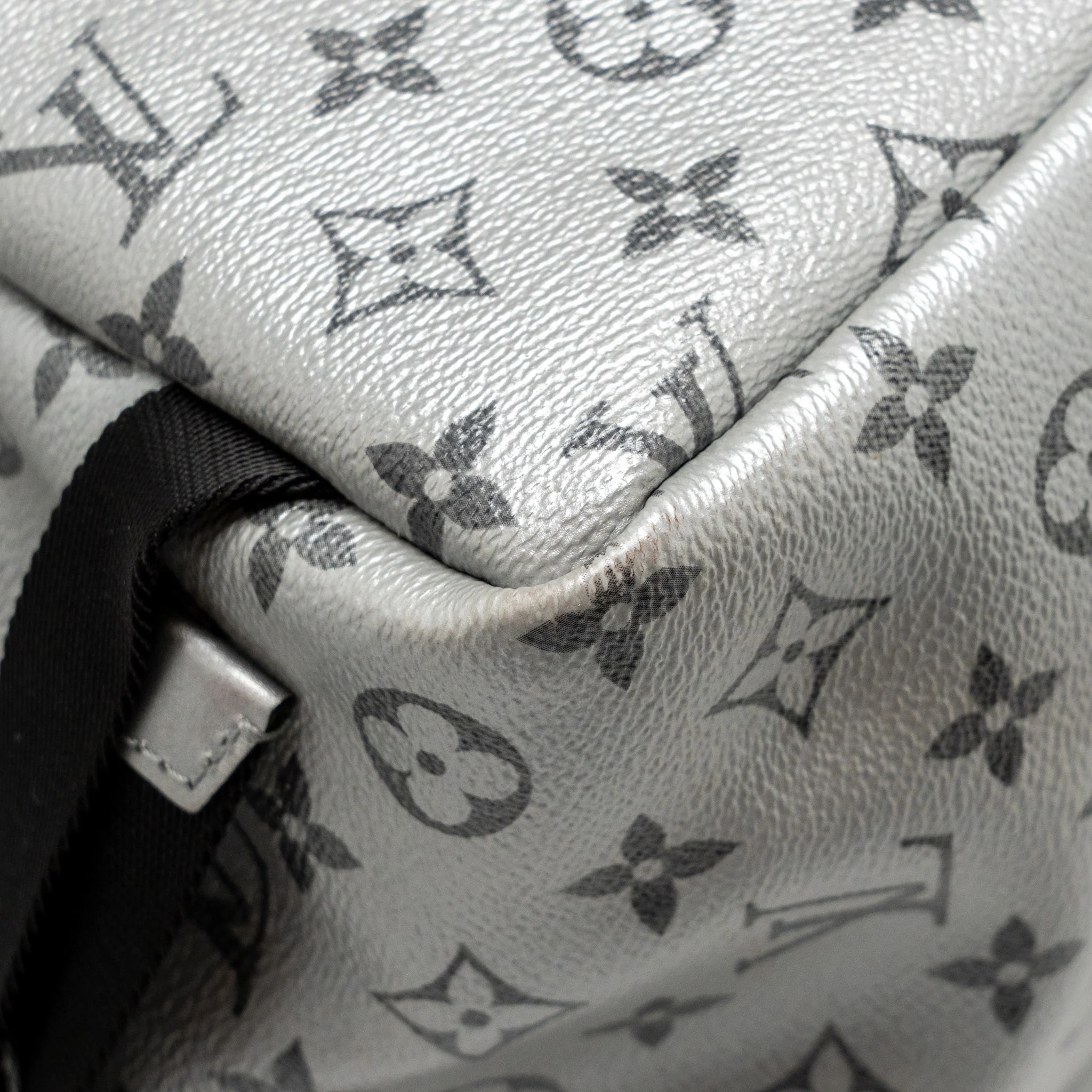 Louis Vuitton backpack Apollo monogram canvas silver / black SHW - Image 11