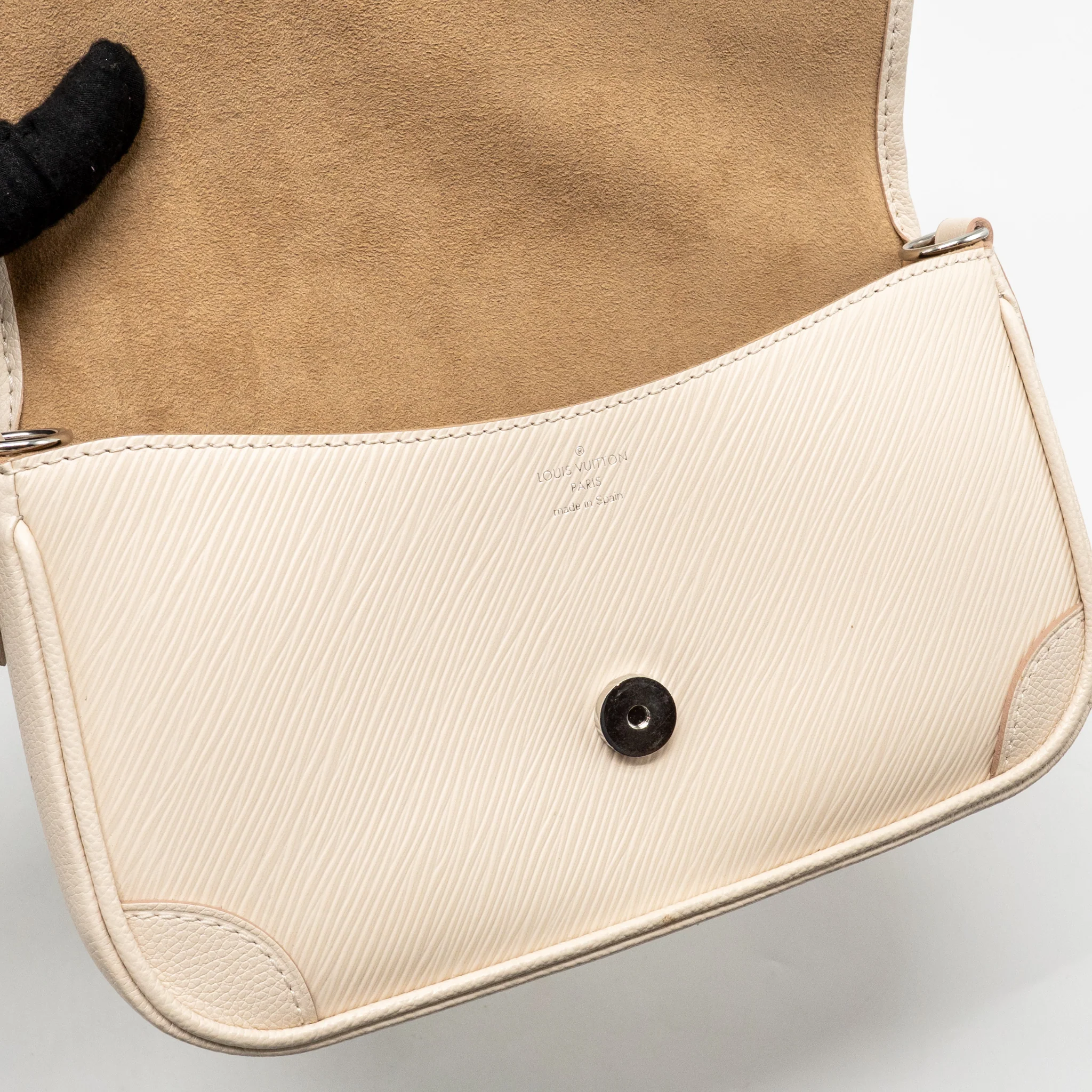 Louis Vuitton Buci Bag Epi Leather Quartz White SHW - Image 13