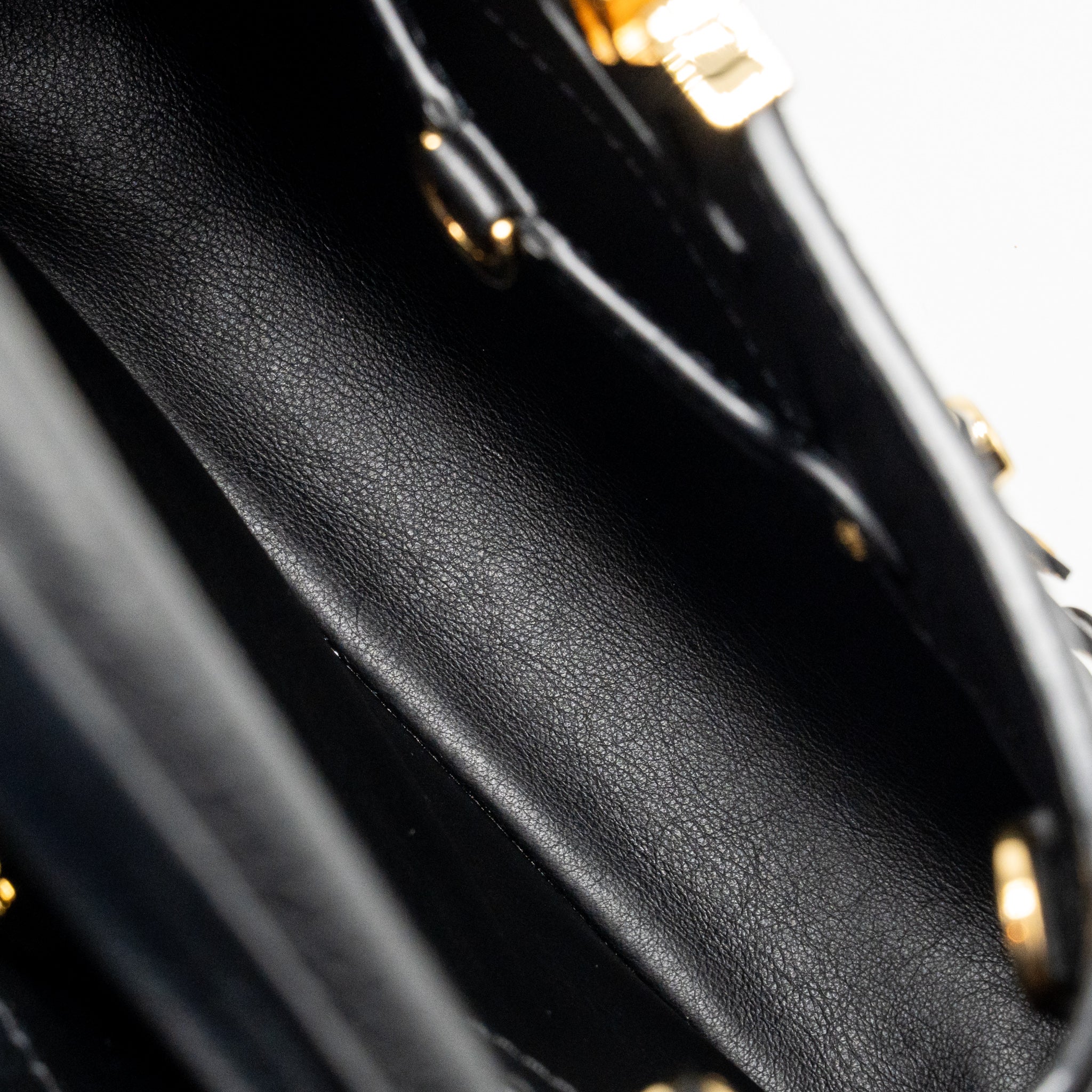 Louis Vuitton Capucines BB with Monogram Flower Embellishments Taurillon Black GHW - Image 15