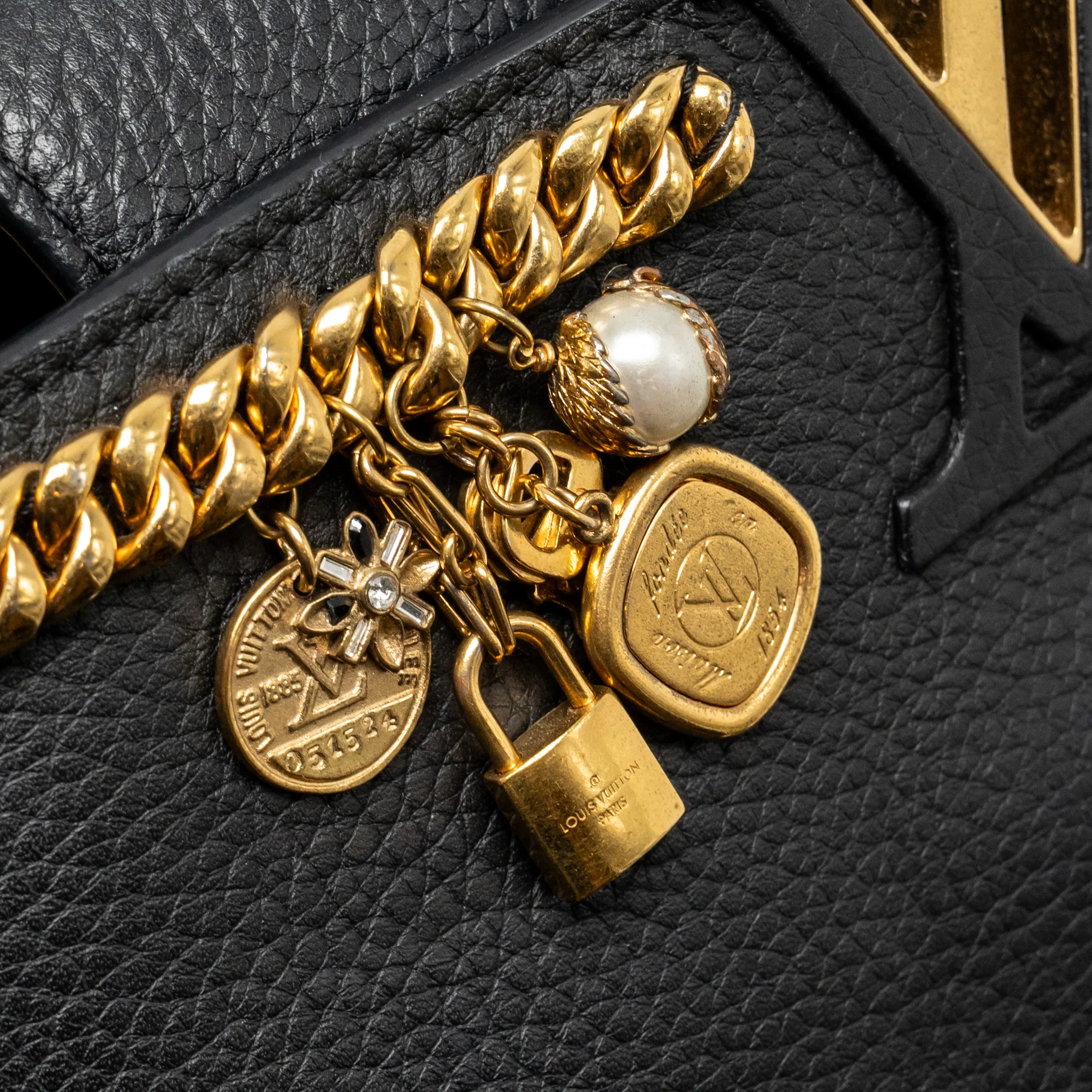 Louis Vuitton Capucines MM Calfskin black GHW - Image 13