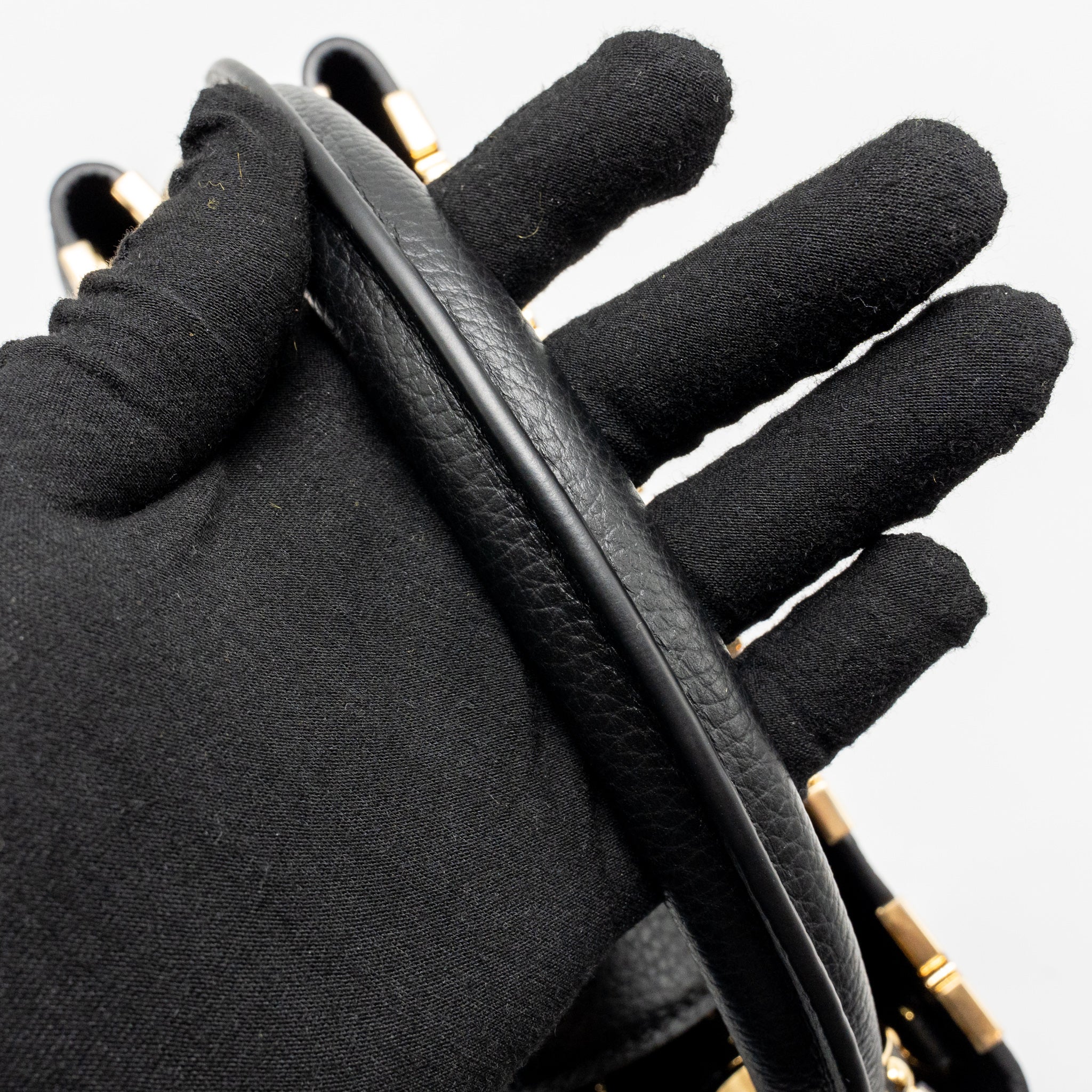 Louis Vuitton Capucines mm Taurillon Leather Black GHW - Image 11