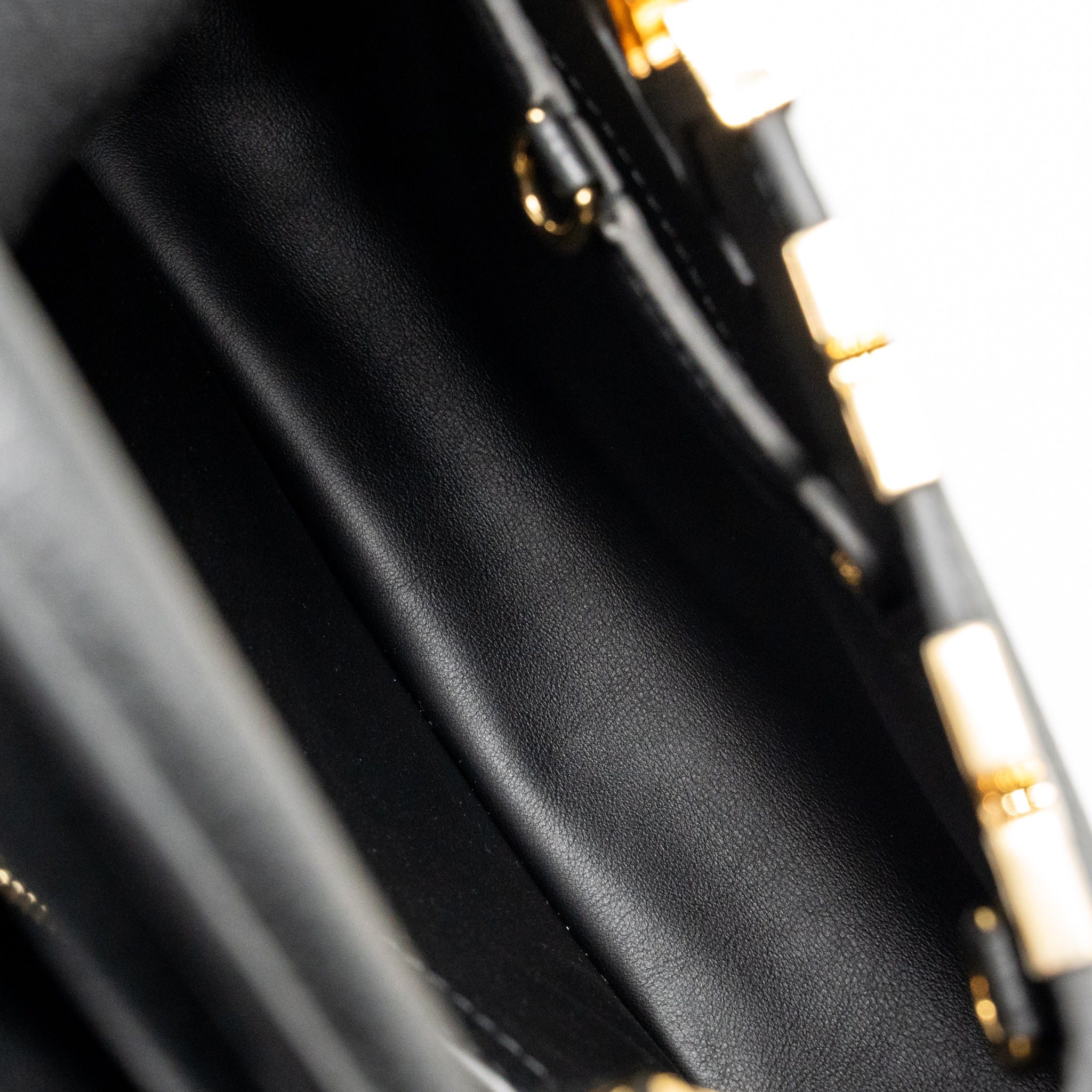 Louis Vuitton Capucines mm Taurillon Leather Black GHW - Image 13