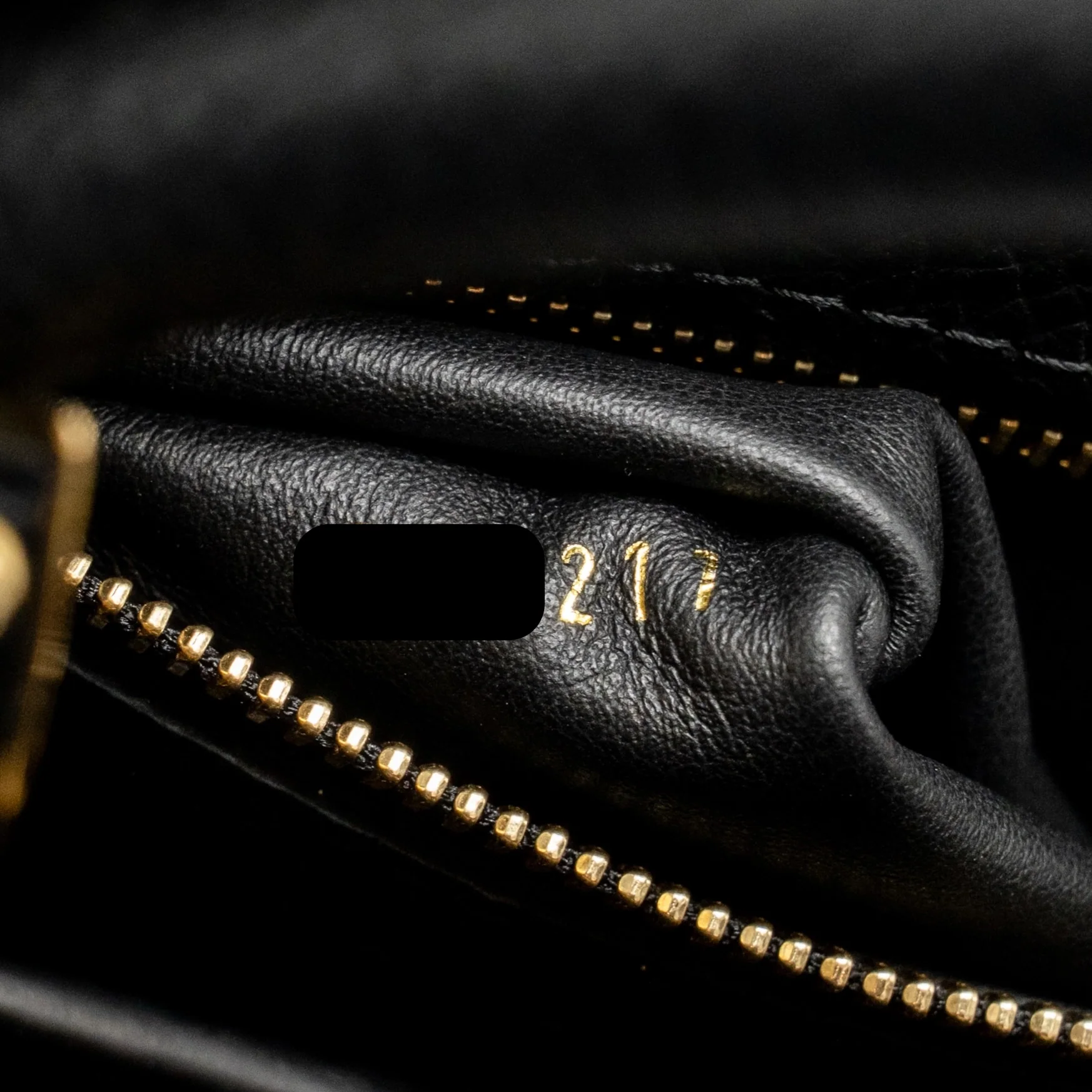 Louis Vuitton Capucines mm Taurillon Leather Black GHW - Image 15
