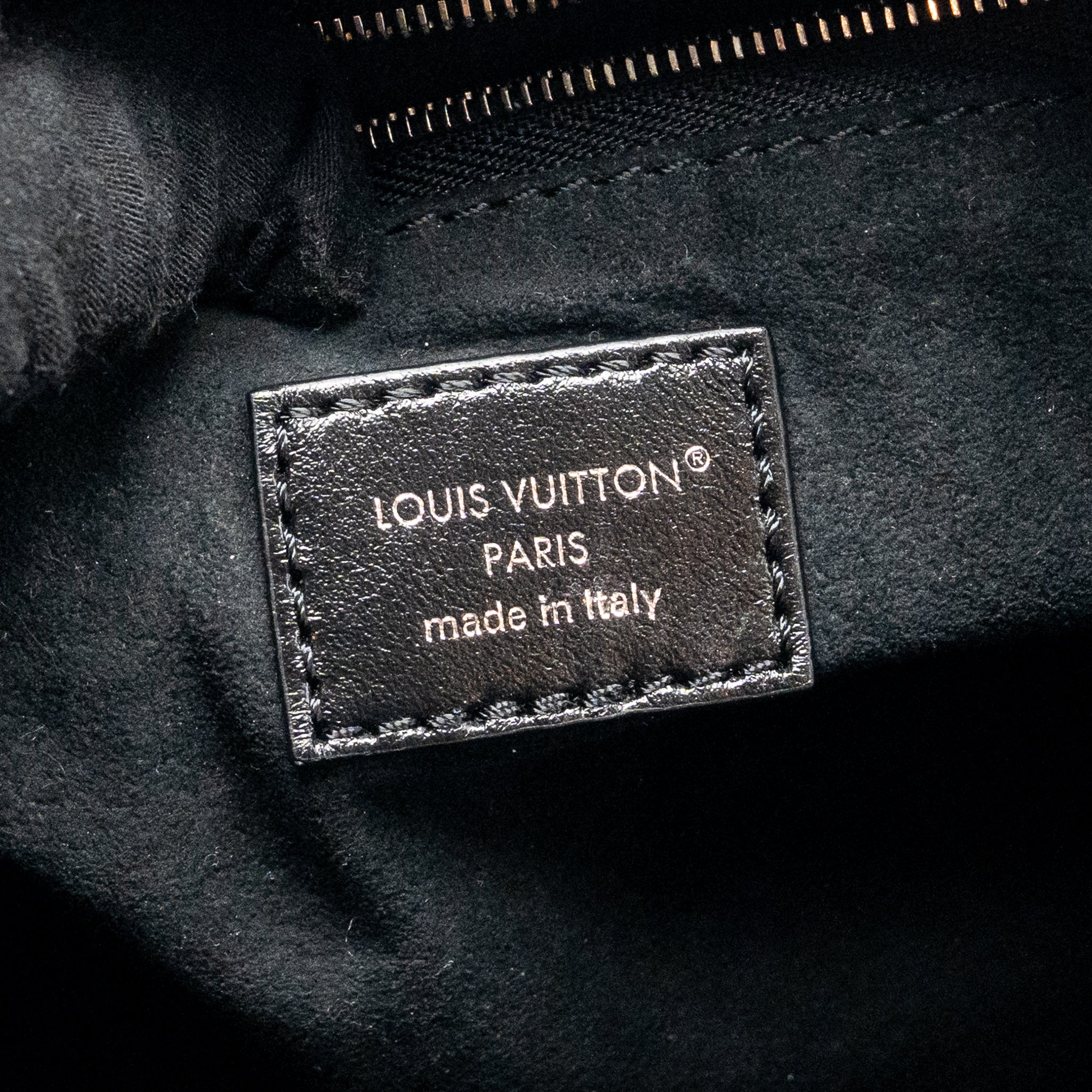 Louis Vuitton carryall cargo vibe pm lambskin black SHW - Image 12