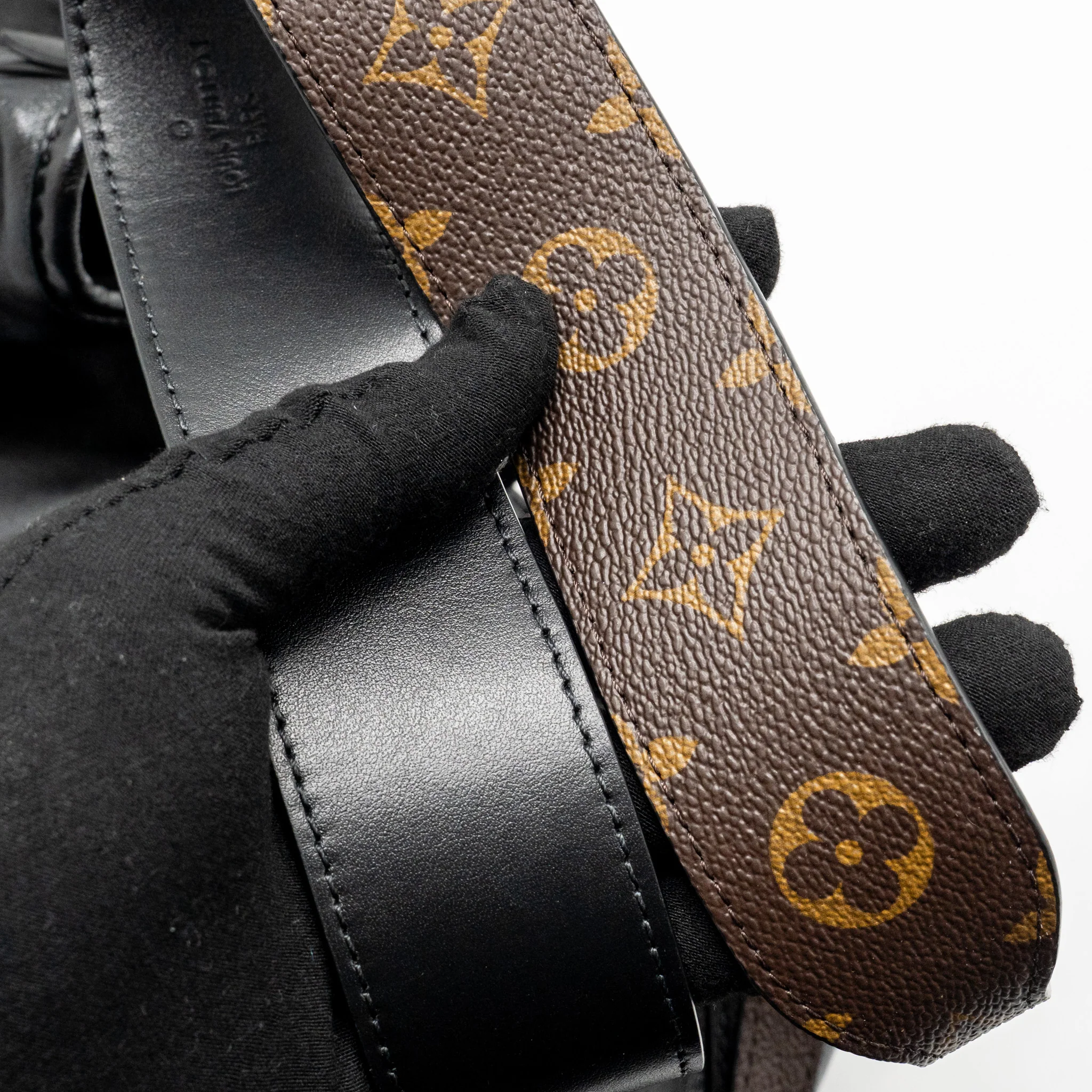 Louis Vuitton Carryall Vibe MM Lambskin/Monogram Canvas Black SHW - Image 15
