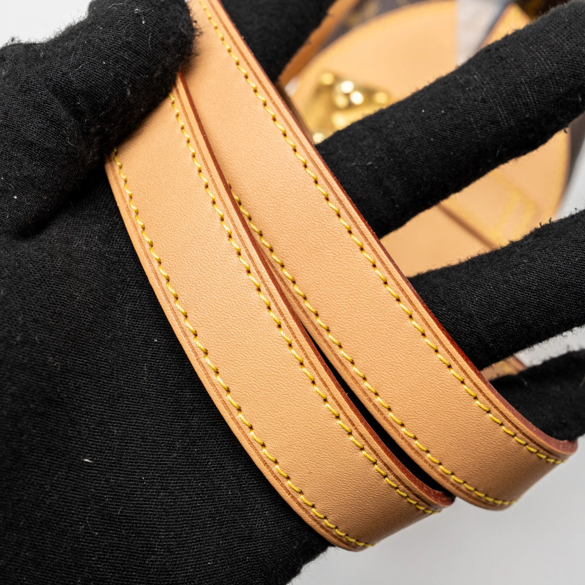 LOUIS VUITTON Duffle Bag Monogram canvas GHW - Image 13
