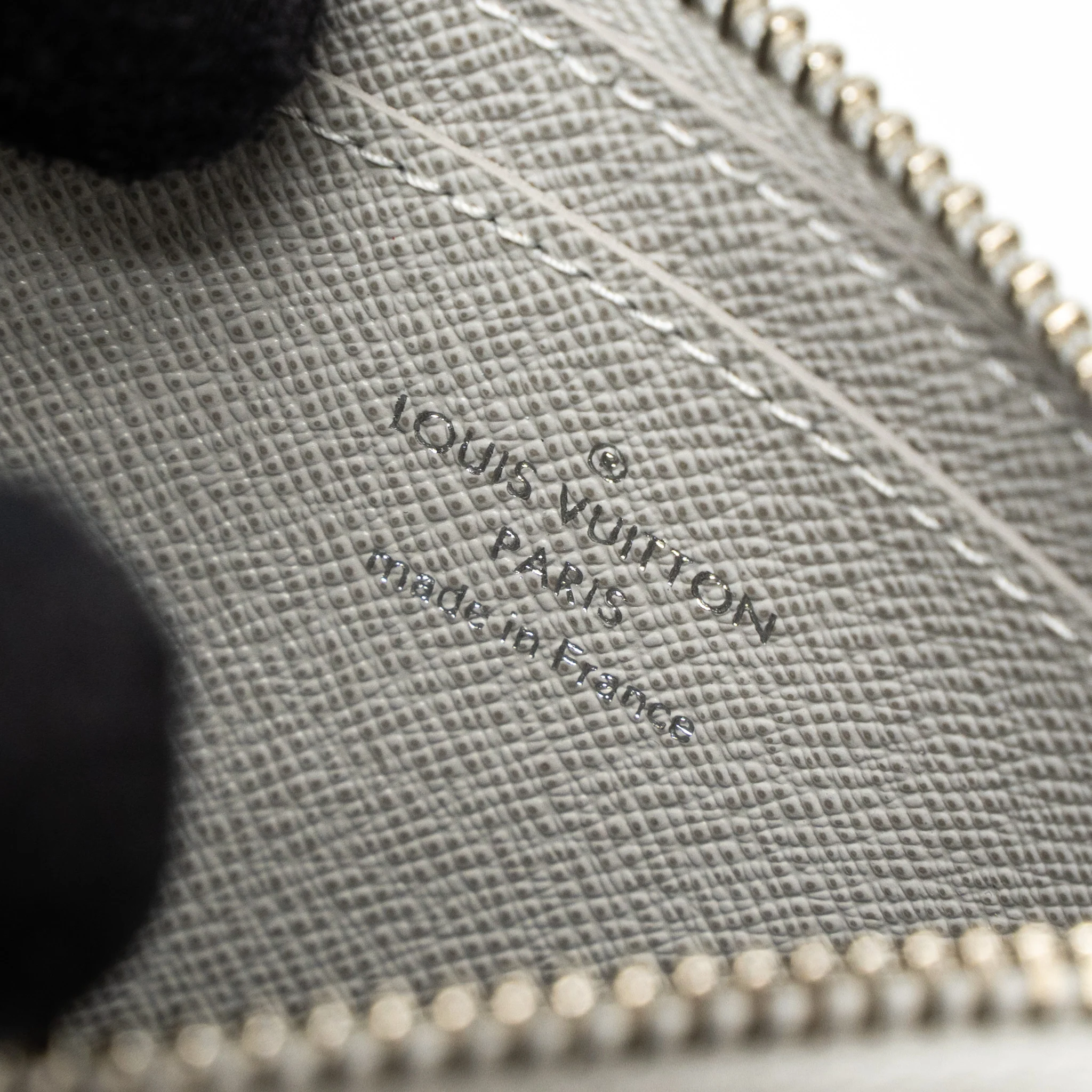 Louis Vuitton Earth Printed Zipped Pouch PM Coin Purse Monogram Canvas White SHW - Image 11
