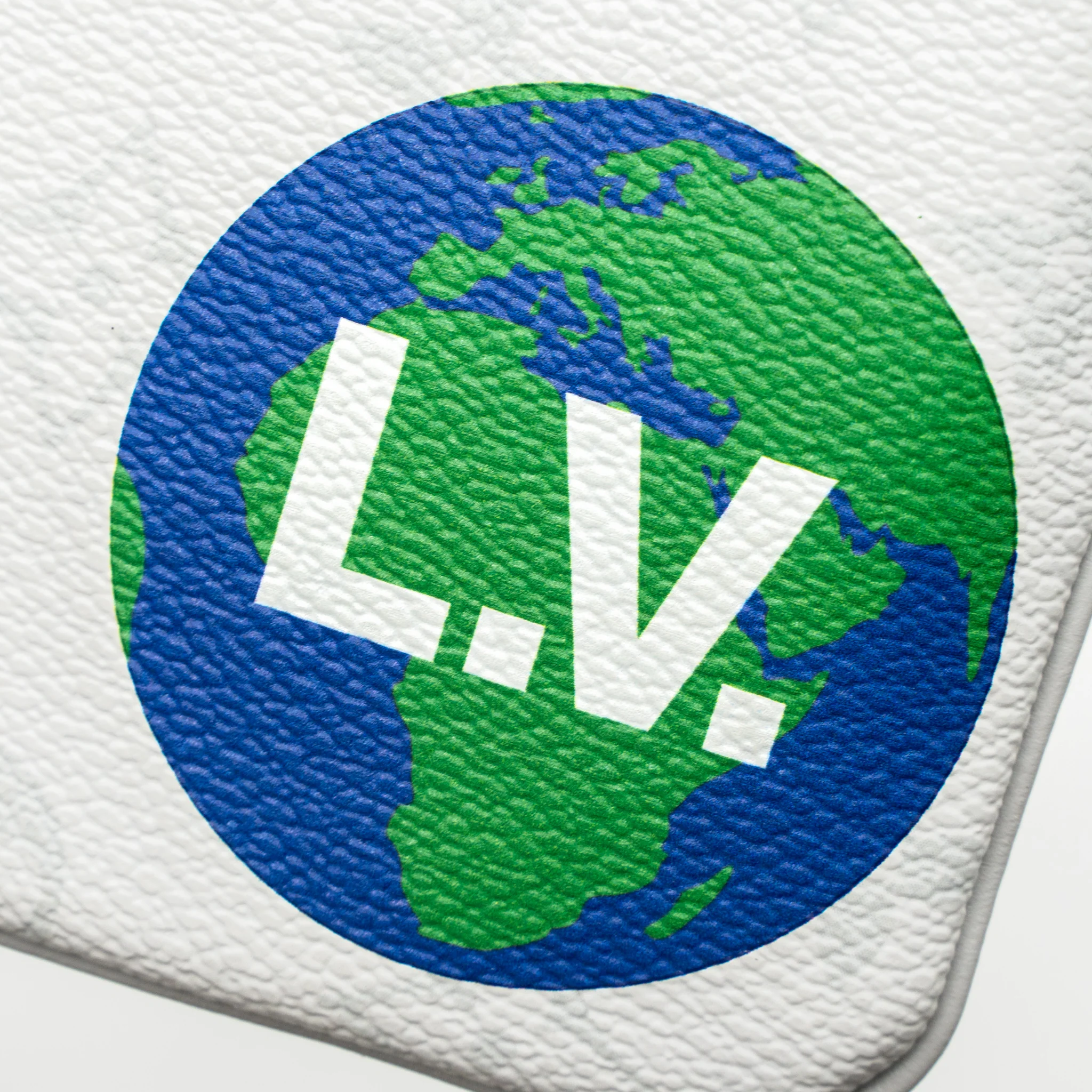 Louis Vuitton Earth Printed Zipped Pouch PM Coin Purse Monogram Canvas White SHW - Image 8