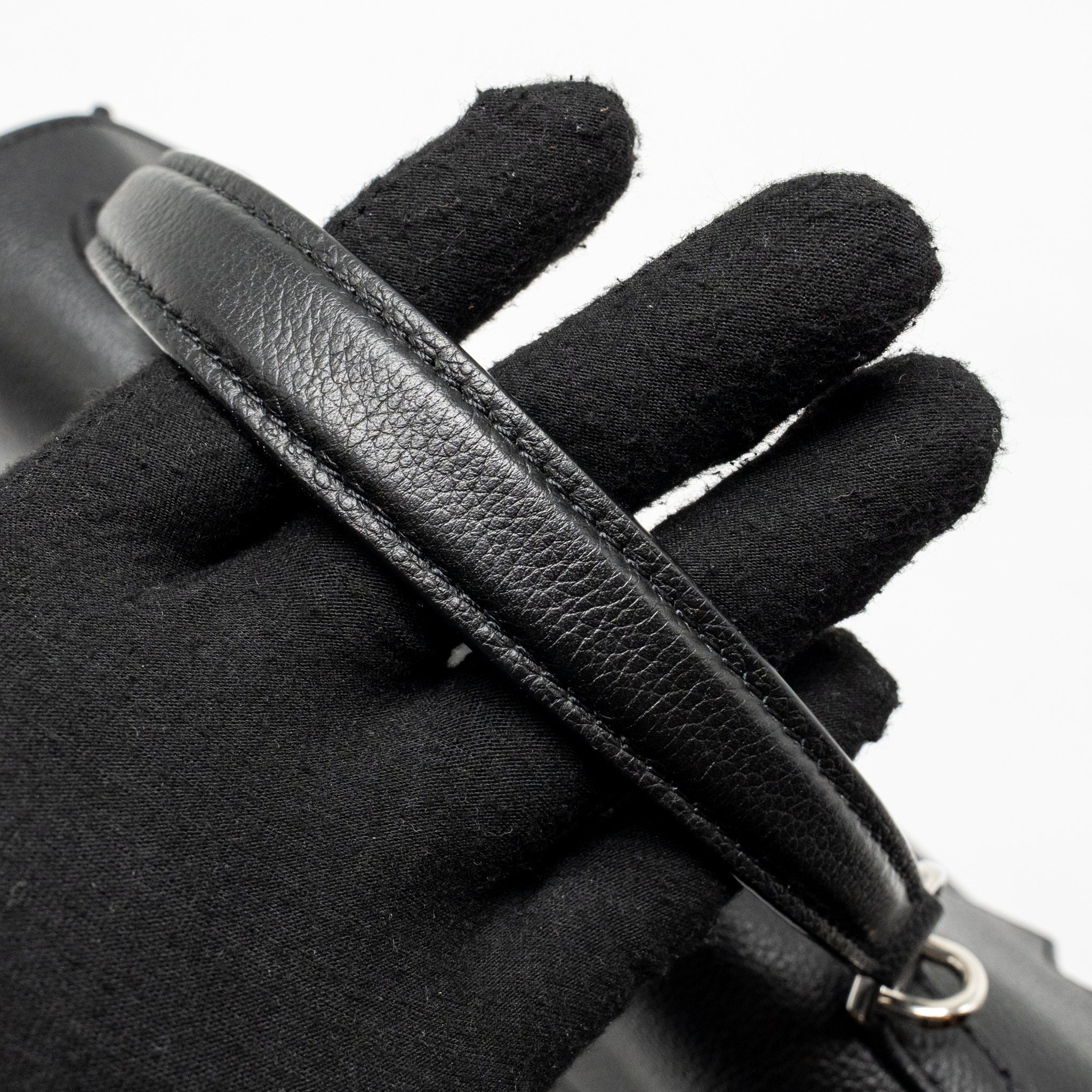 Louis Vuitton Lockme Ever MM Grained Calfskin Black SHW - Image 11