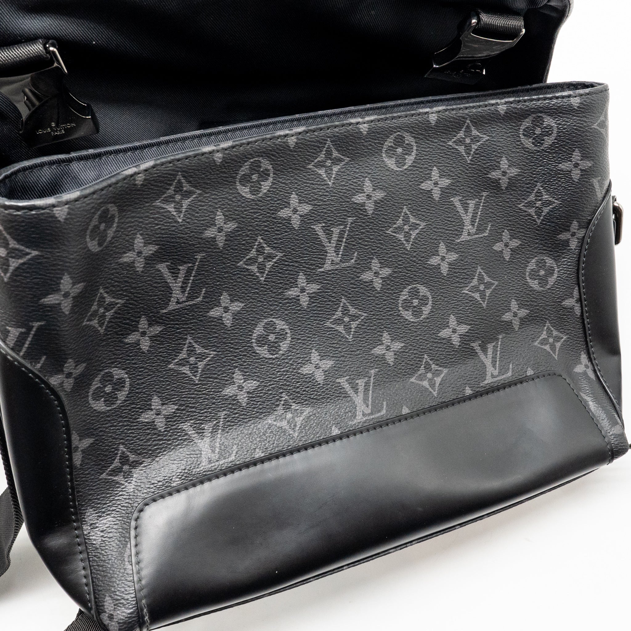 Louis Vuitton Messenger Voyager PM monogram eclipse black SHW - Image 13