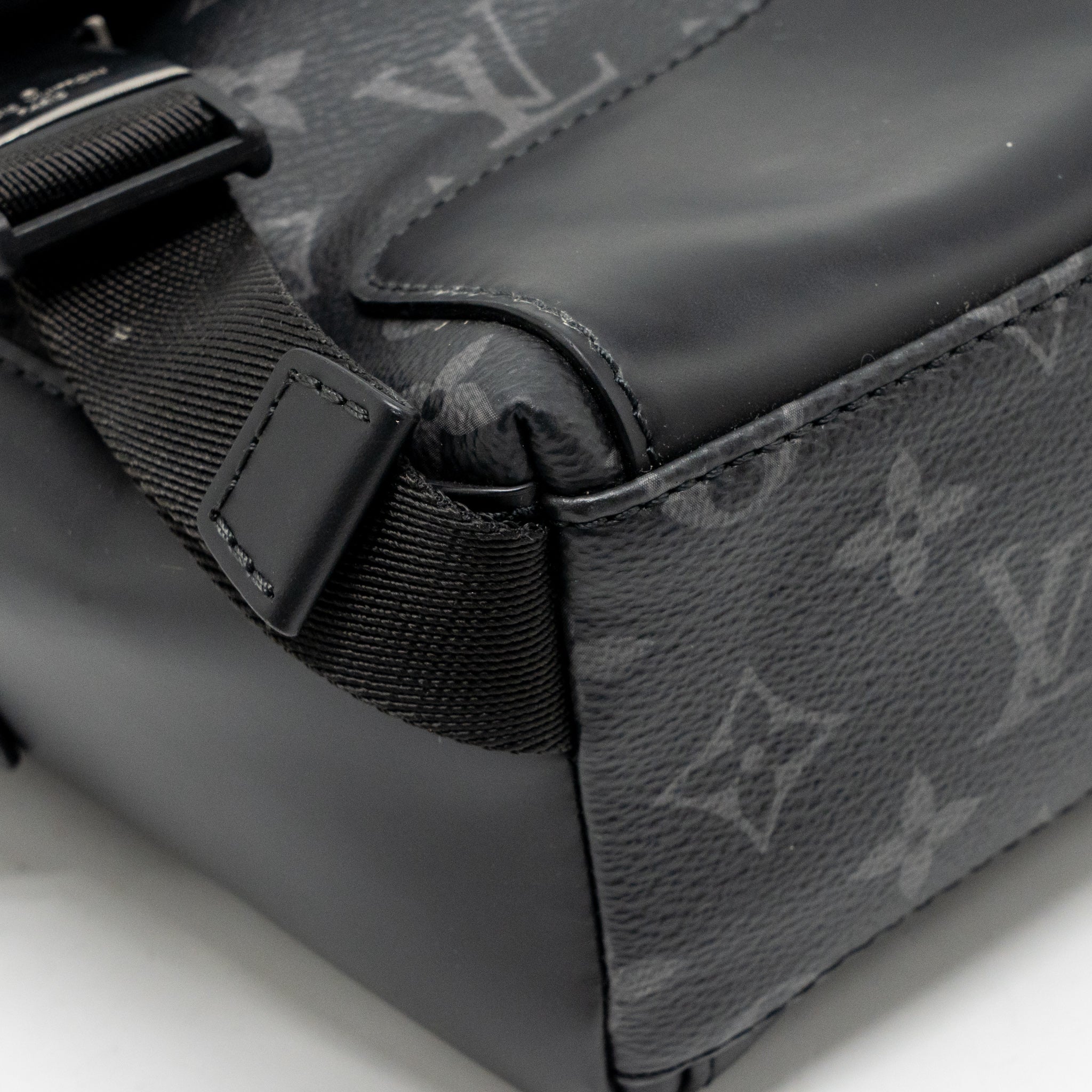 Louis Vuitton Messenger Voyager PM monogram eclipse black SHW - Image 7