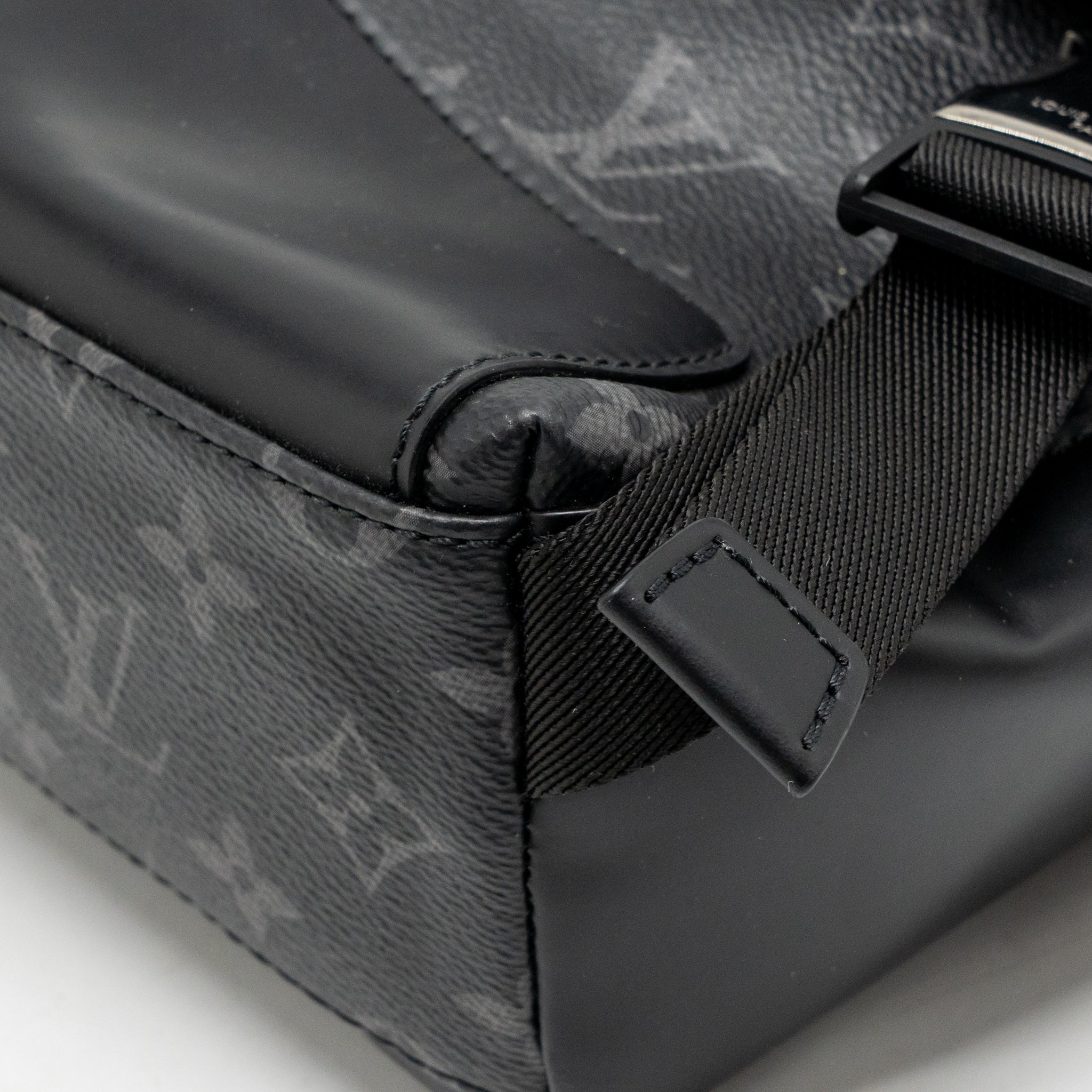 Louis Vuitton Messenger Voyager PM monogram eclipse black SHW - Image 8