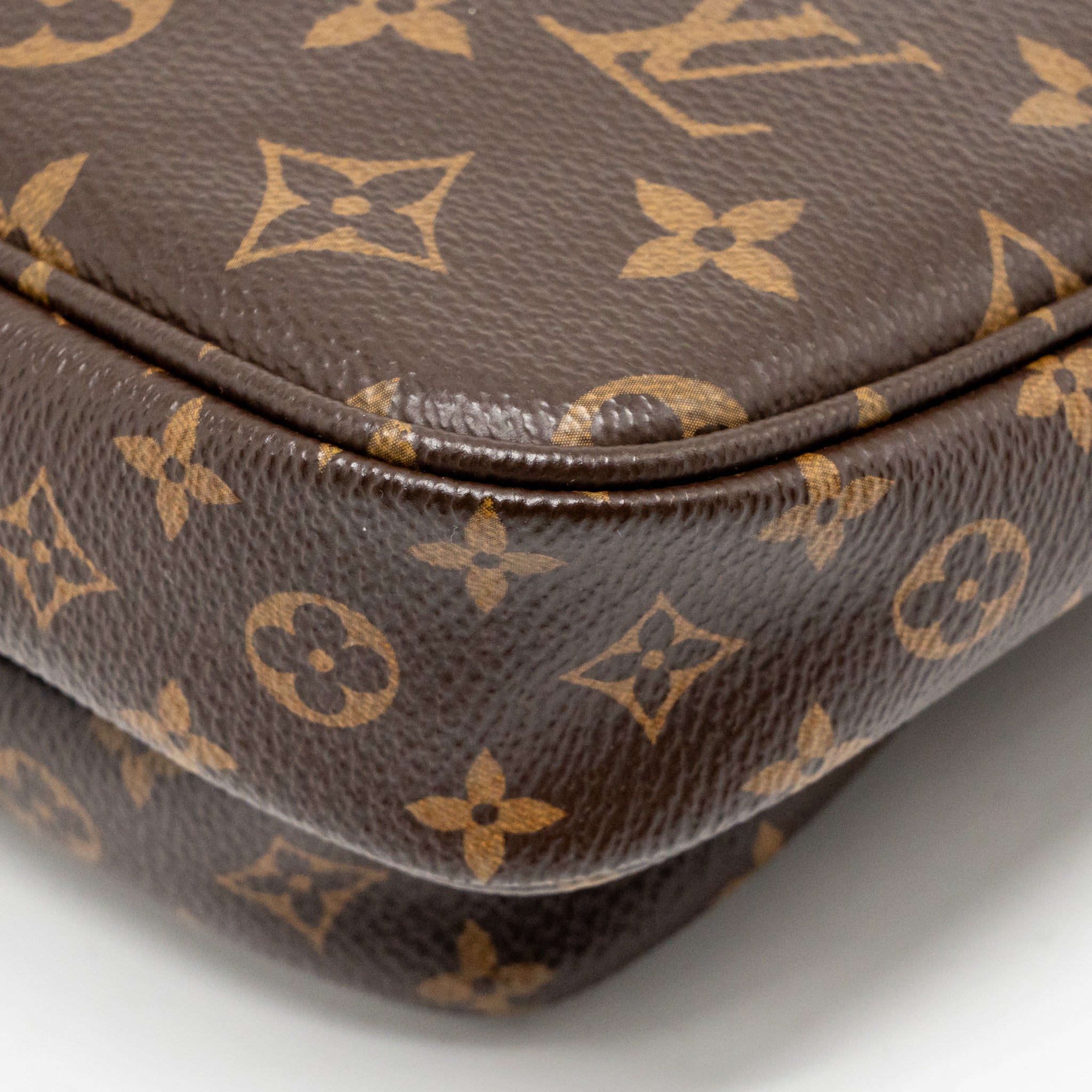 Louis Vuitton Multi Pochette accessoires Monogram Canvas Khaki GHW - Image 10