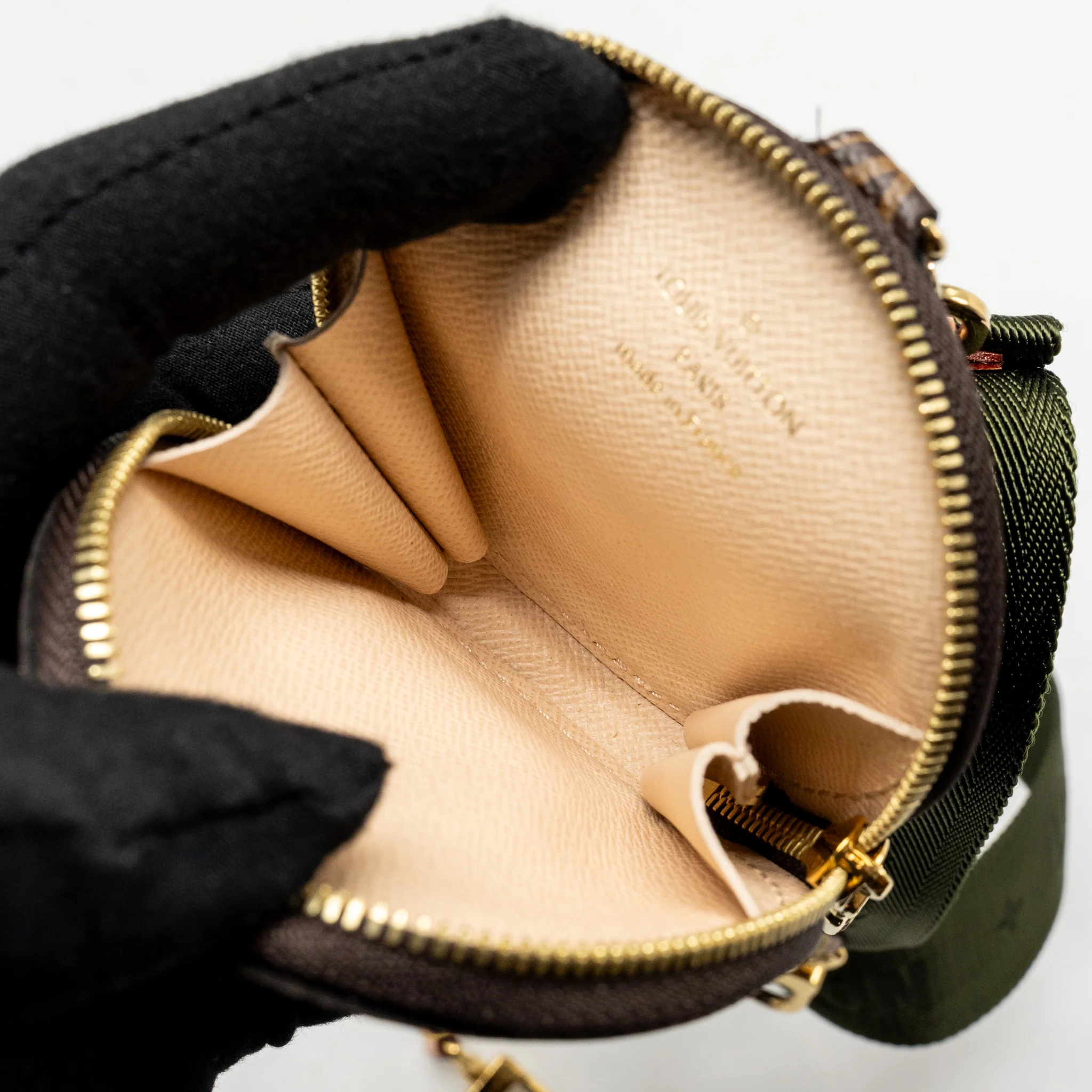 Louis Vuitton Multi Pochette accessoires Monogram Canvas Khaki GHW - Image 14