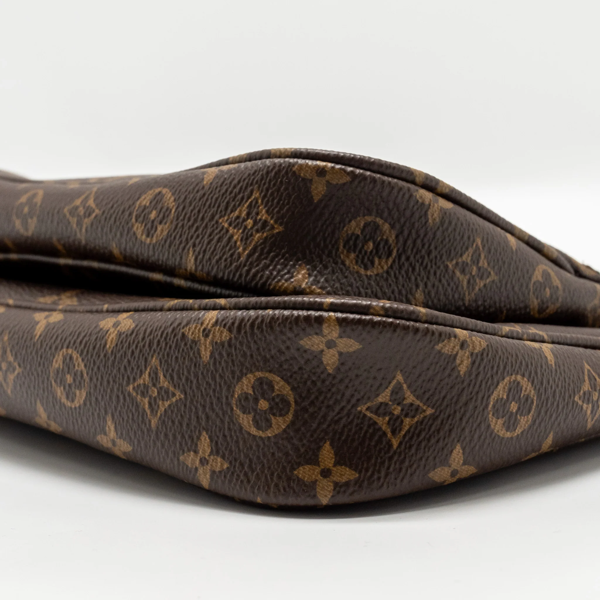 LOUIS VUITTON Multi Pochette Accessories Khaki Strap Monogram Canvas GHW - Image 7