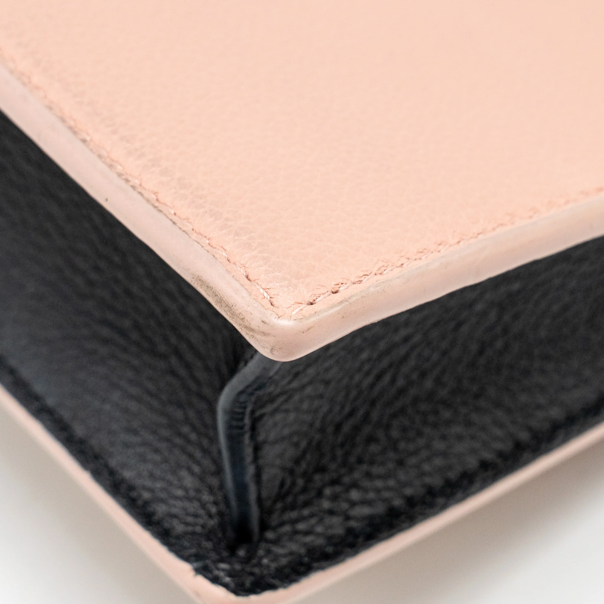 Louis Vuitton My Lock Me Chain Pochette Calfskin Pink/Creamy White SHW - Image 10