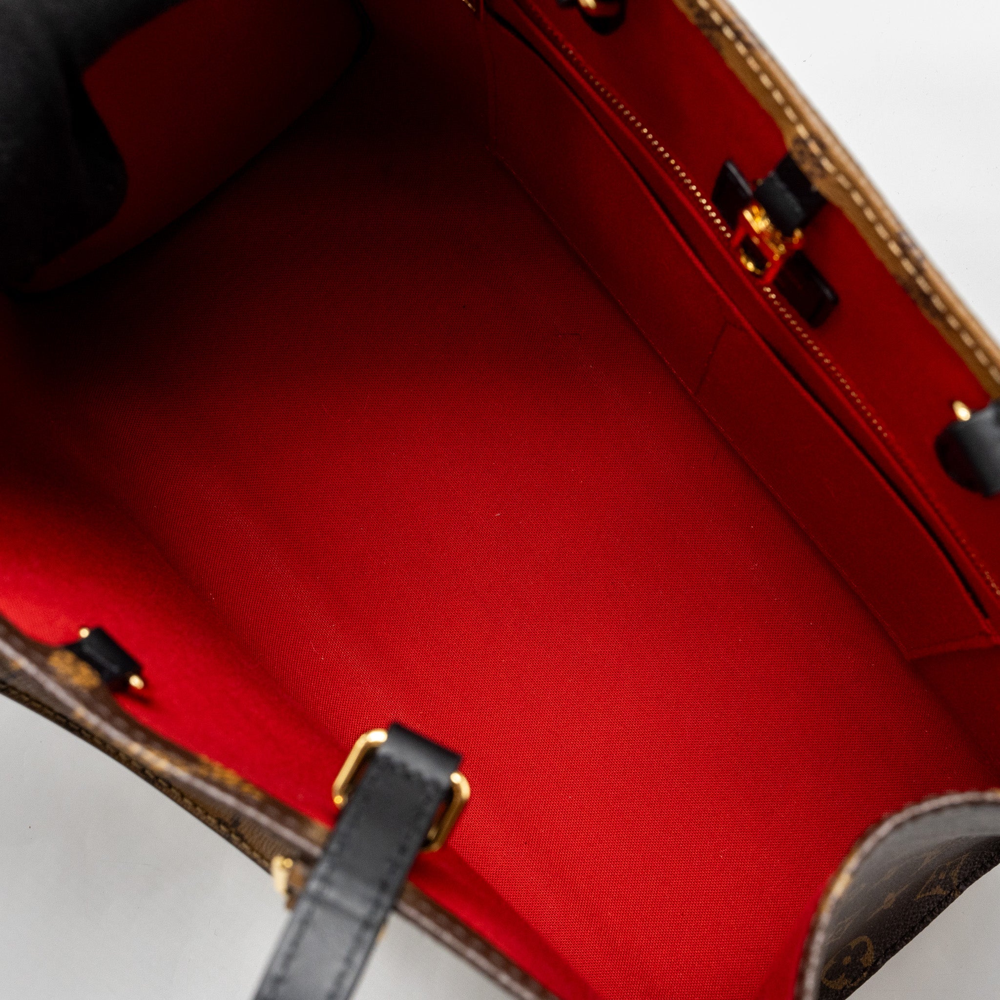 Louis Vuitton Onthego MM monogram canvas GHW - Image 10