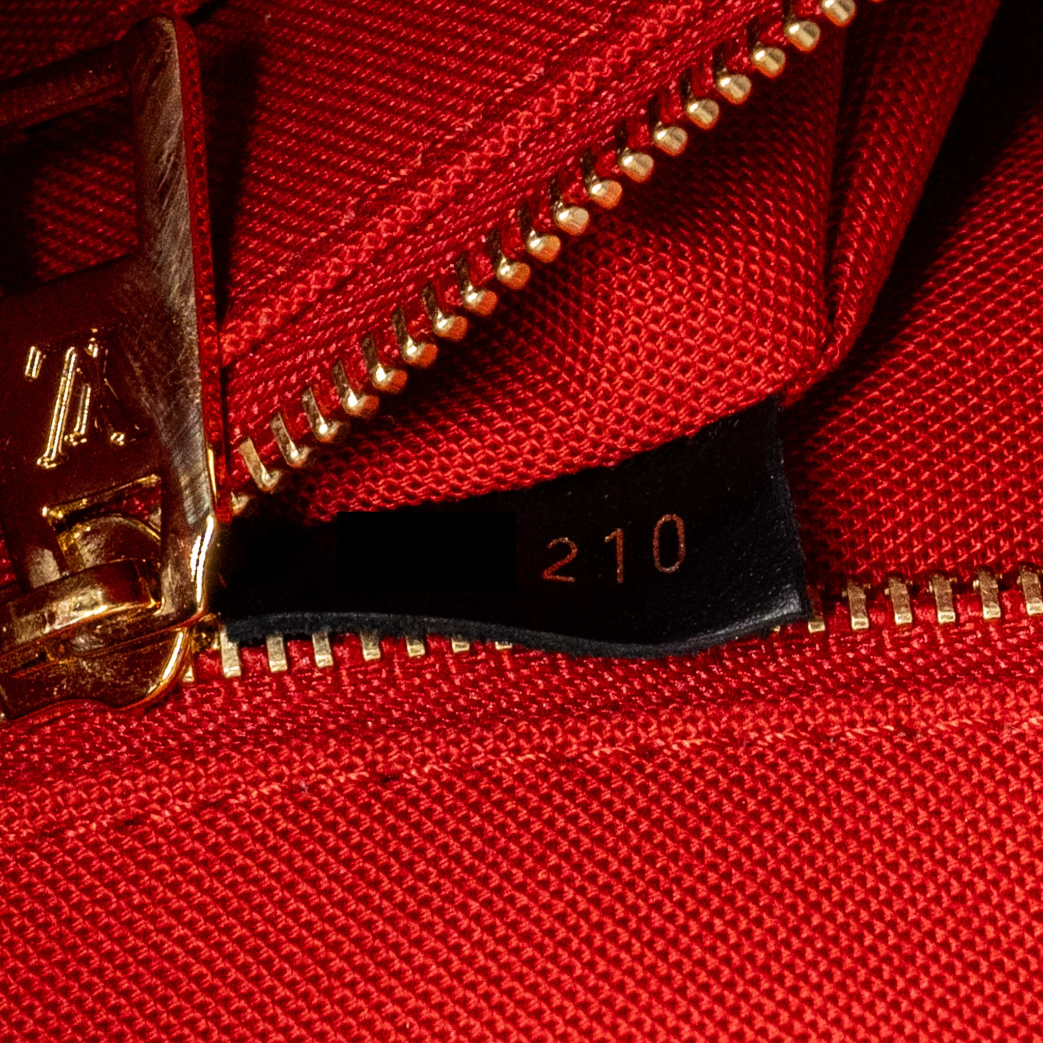 Louis Vuitton Onthego MM monogram canvas GHW - Image 13