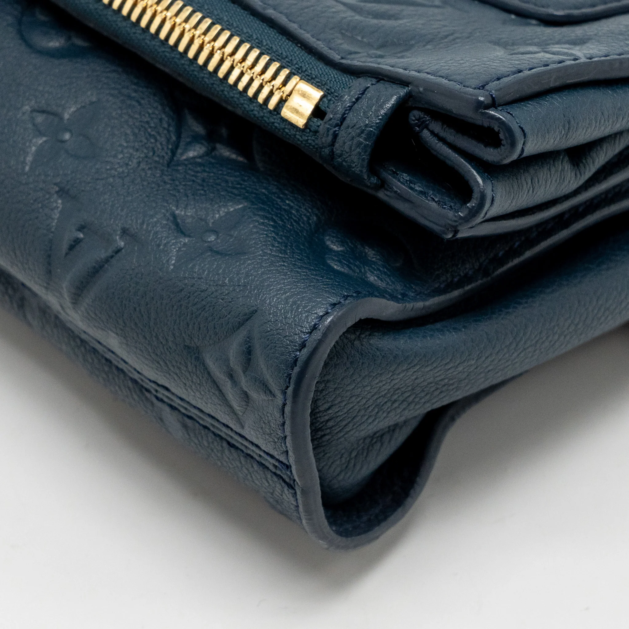 Louis Vuitton Petillante Clutch Monogram Empreinte Leather Dark Blue GHW - Image 9