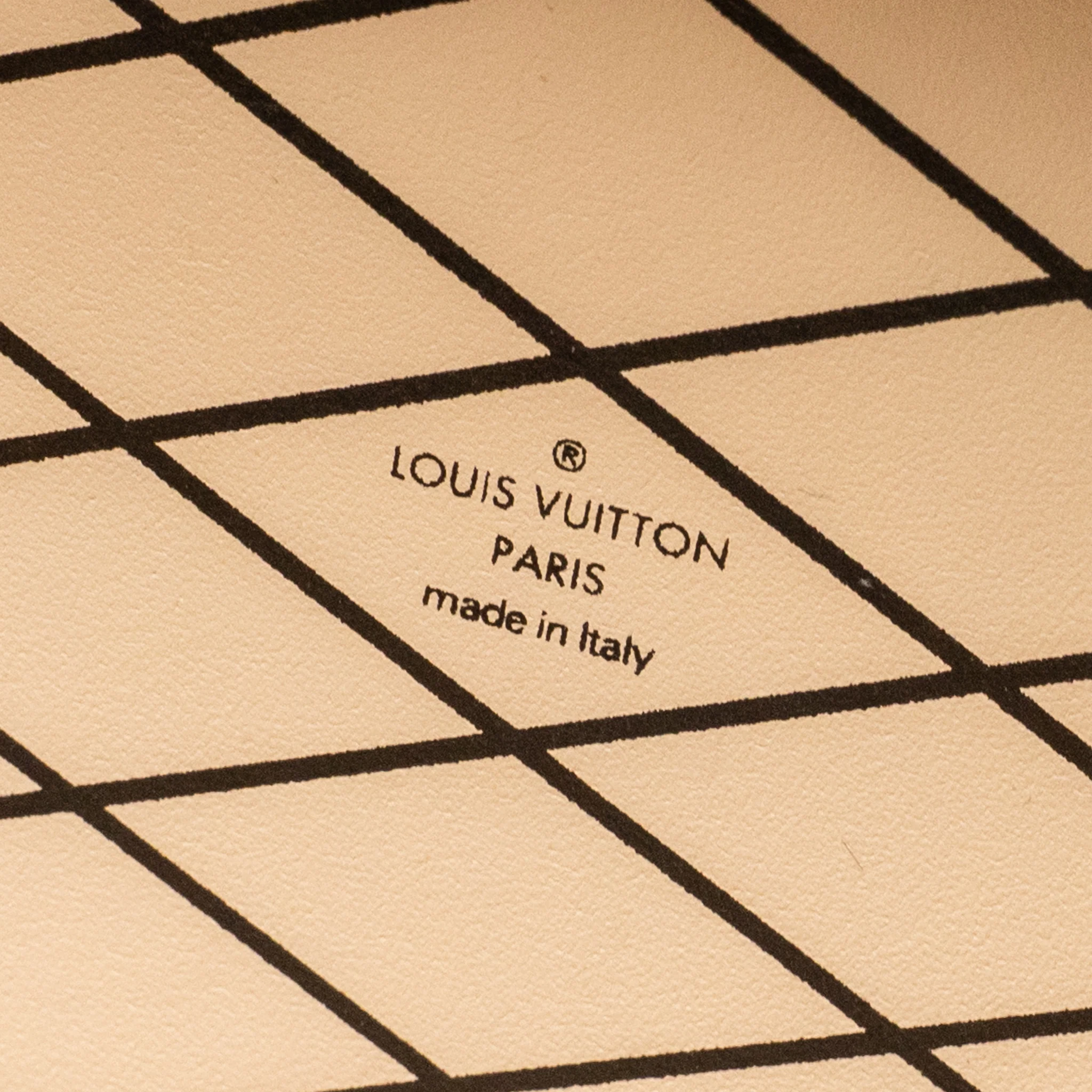 Louis Vuitton Petite Malle Bag Beads Embroidered Monogram/Leather Black GHW - Image 15