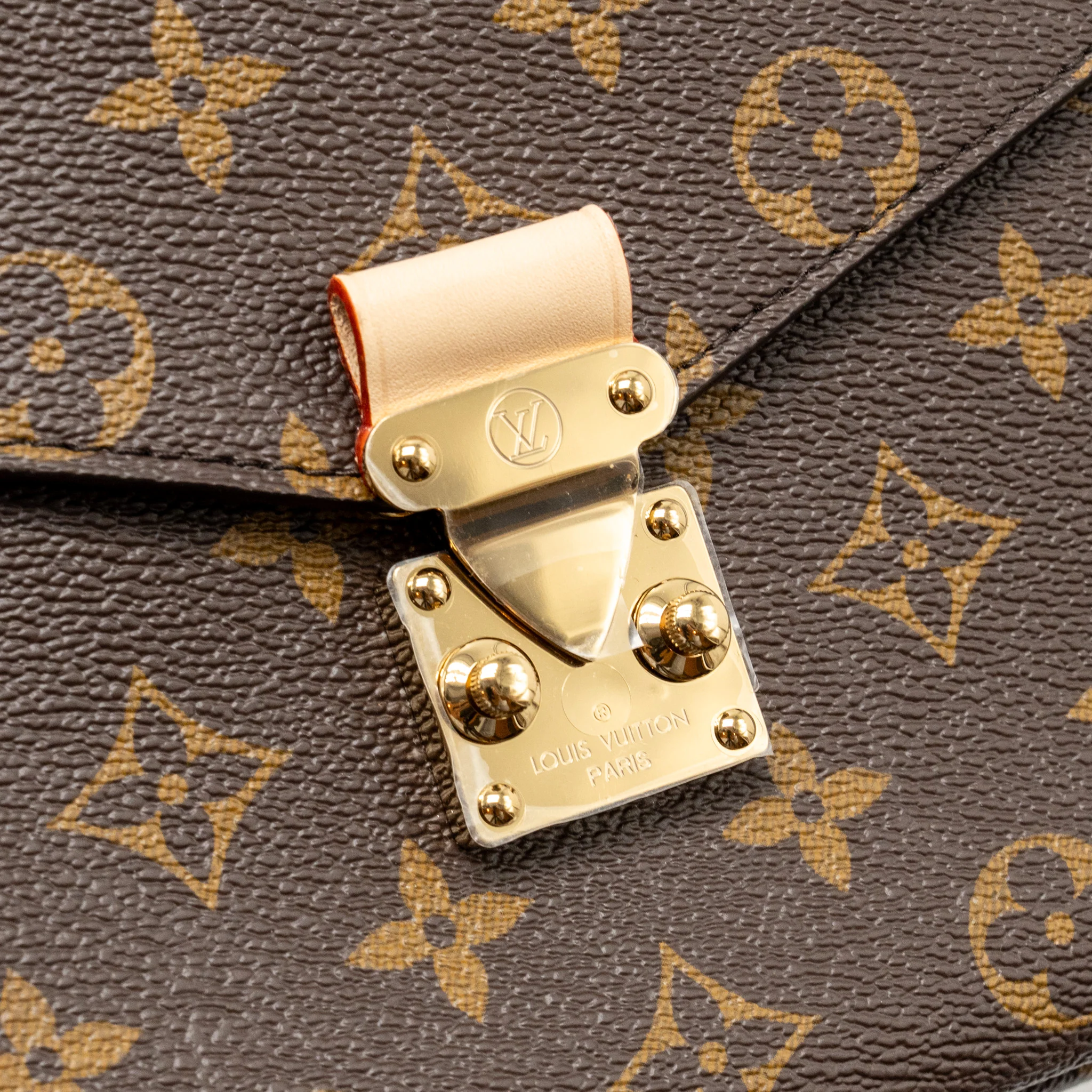Louis Vuitton Pochette Metis Monogram Canvas GHW - Image 12