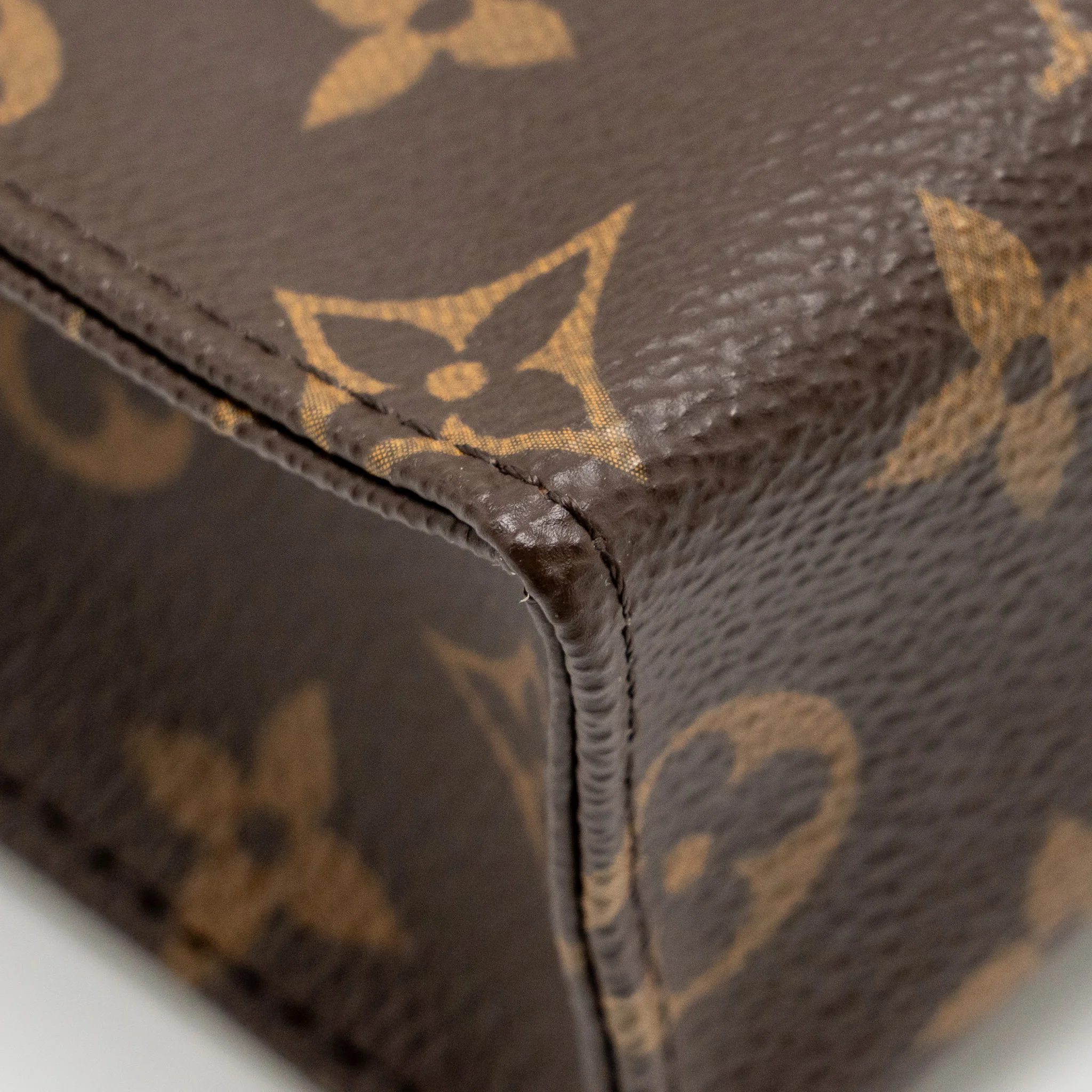 Louis Vuitton Toiletry Pochette 26 Monogram Canvas GHW - Image 11