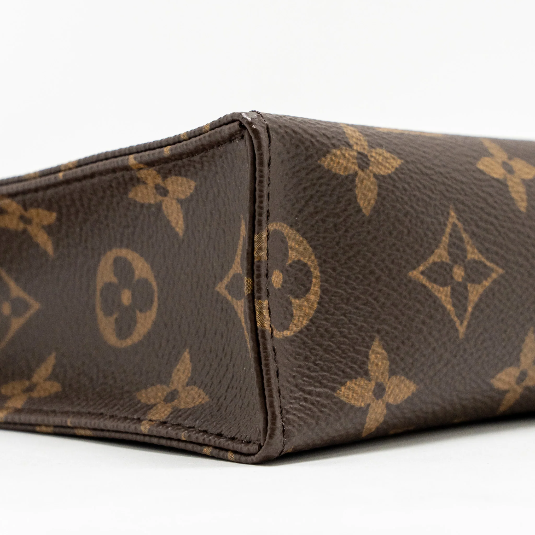 Louis Vuitton Toiletry Pochette 26 Monogram Canvas GHW - Image 6